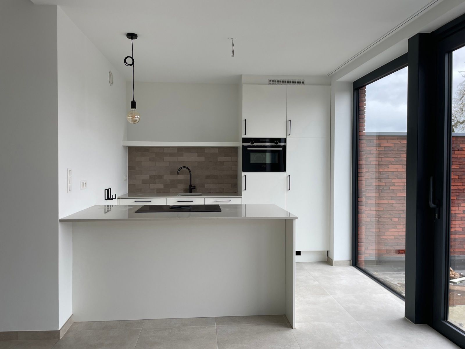 Ontdek dit recent appartement met private zonnepanelen! foto 4