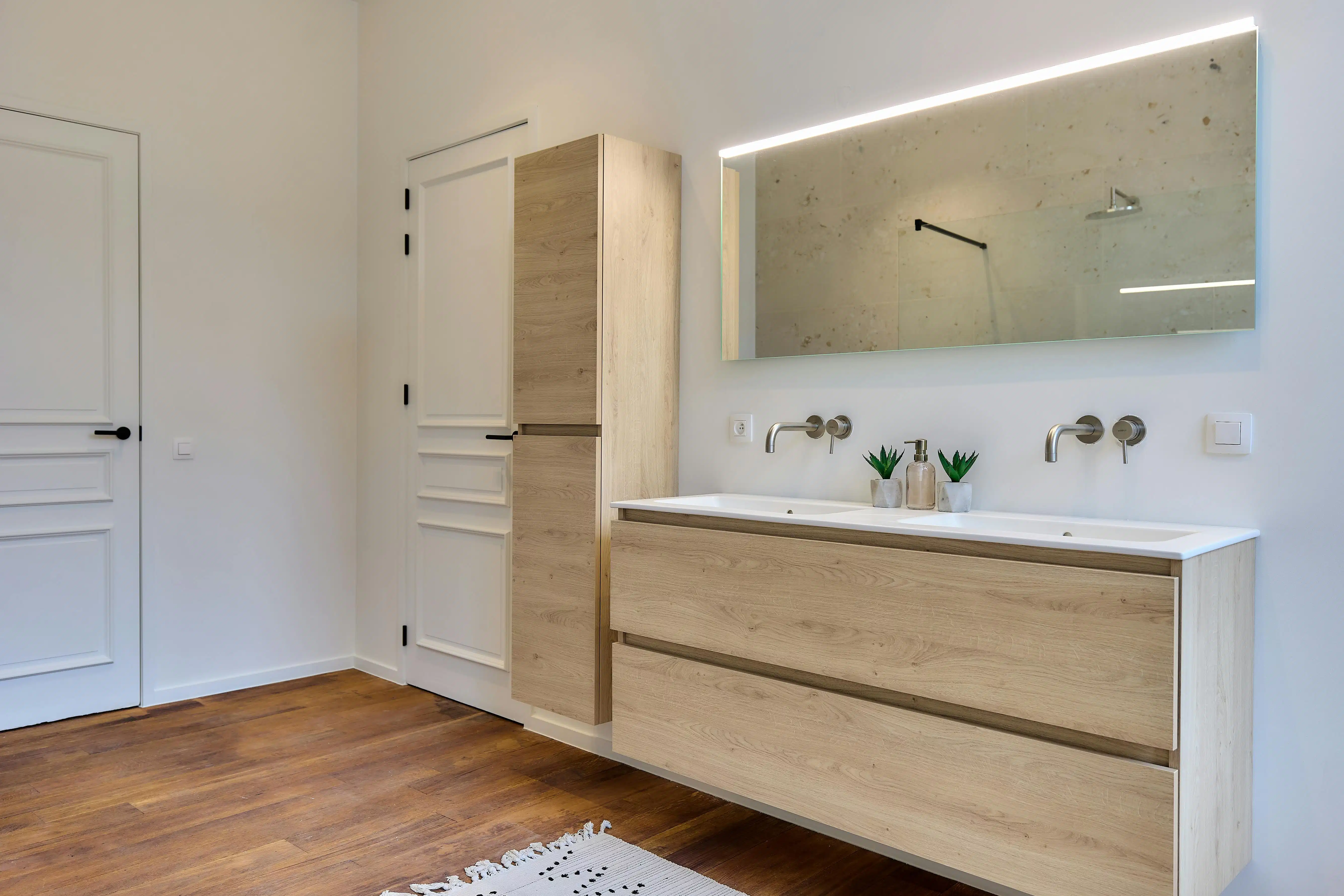 Uniek herenhuis MET LIFT foto 20