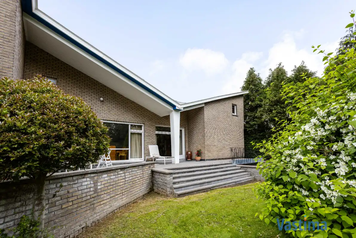 Iconische architectenwoning in Expo 58-stijl op een uitzonderlijk domein van 57 are foto 4