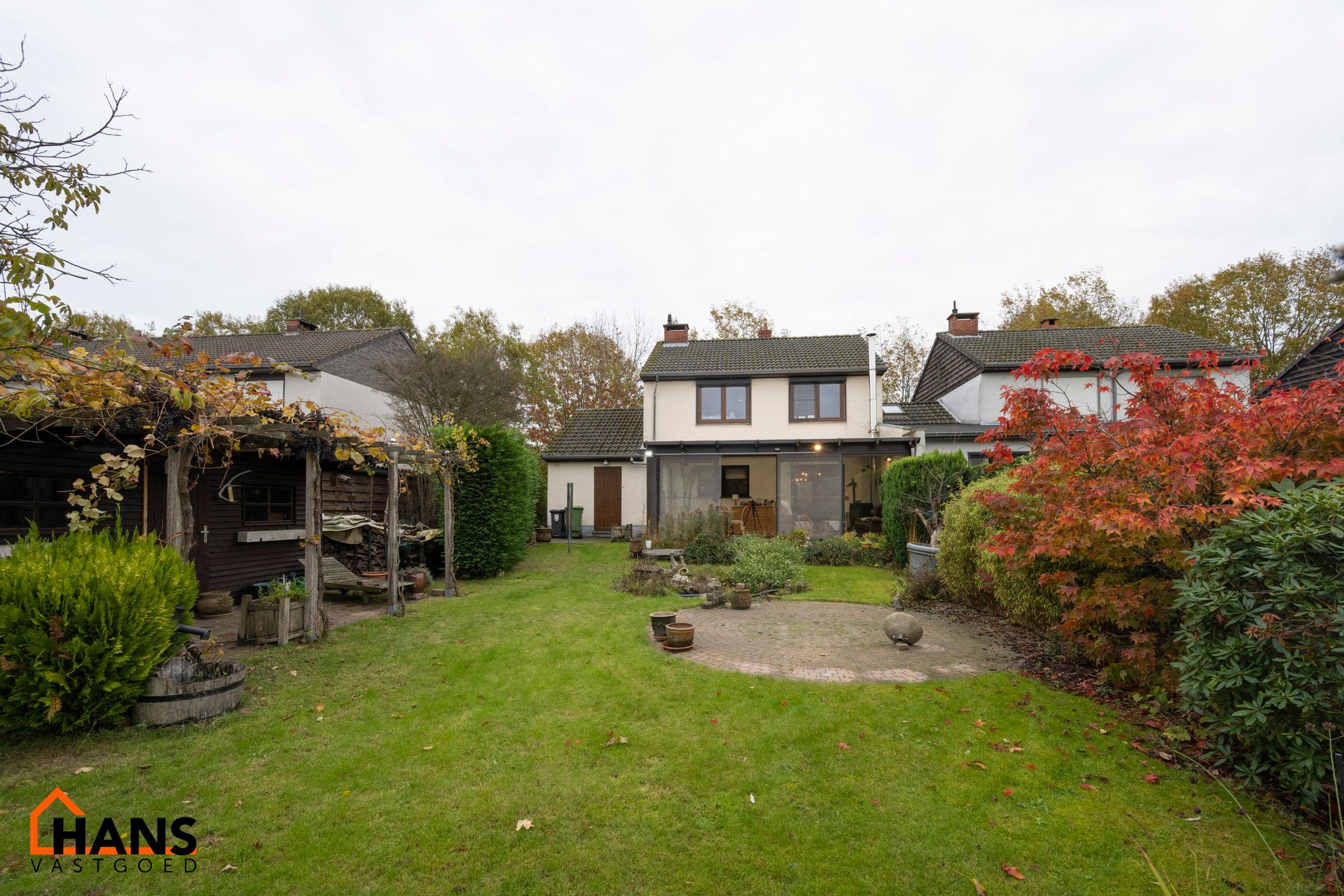 Te renoveren half open bebouwing. foto 4