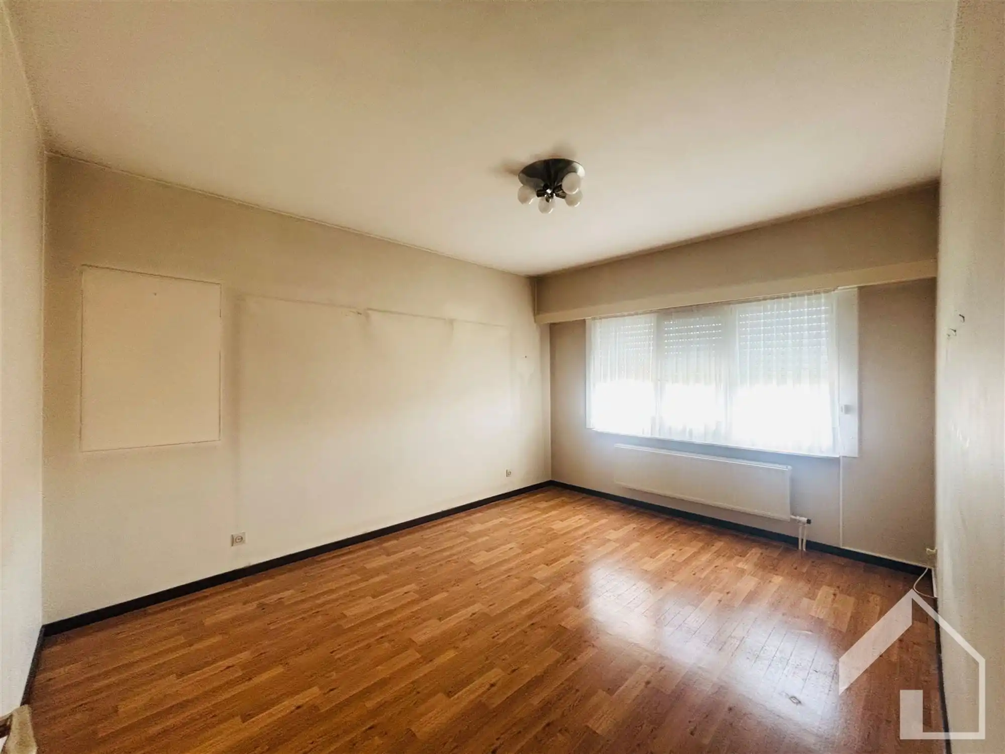 Te moderniseren GLVL appartement met garagebox foto 6
