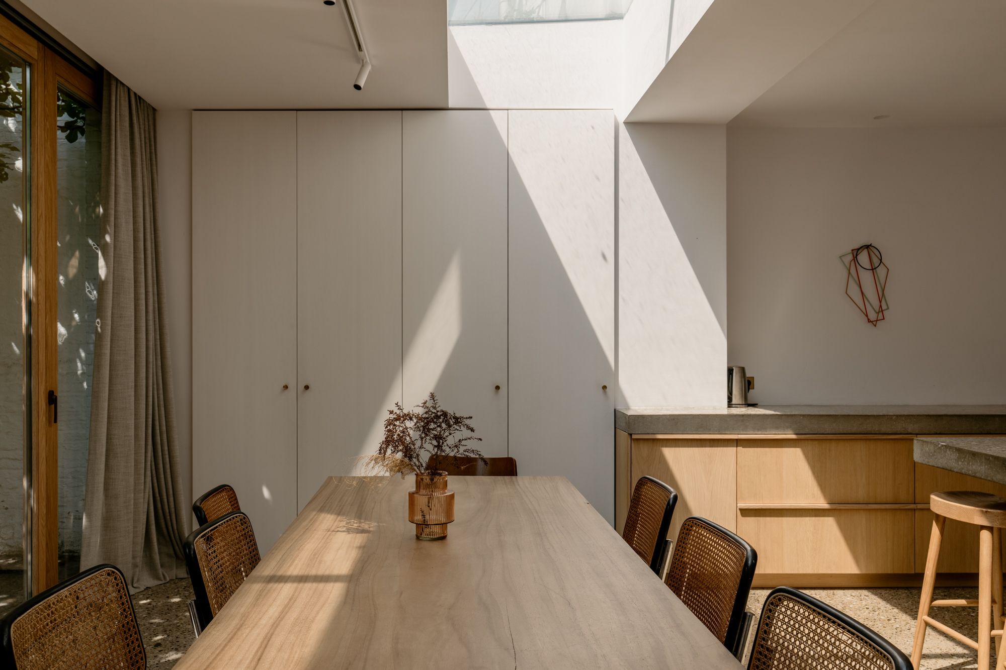 Magnifiek gerenoveerde woning met bostuin nabij het Moorkensplein foto 9
