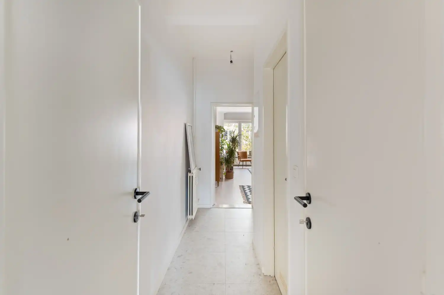 Licht en ruimte in het hart van Antwerpen – 1 slaapkamer appartement foto 8