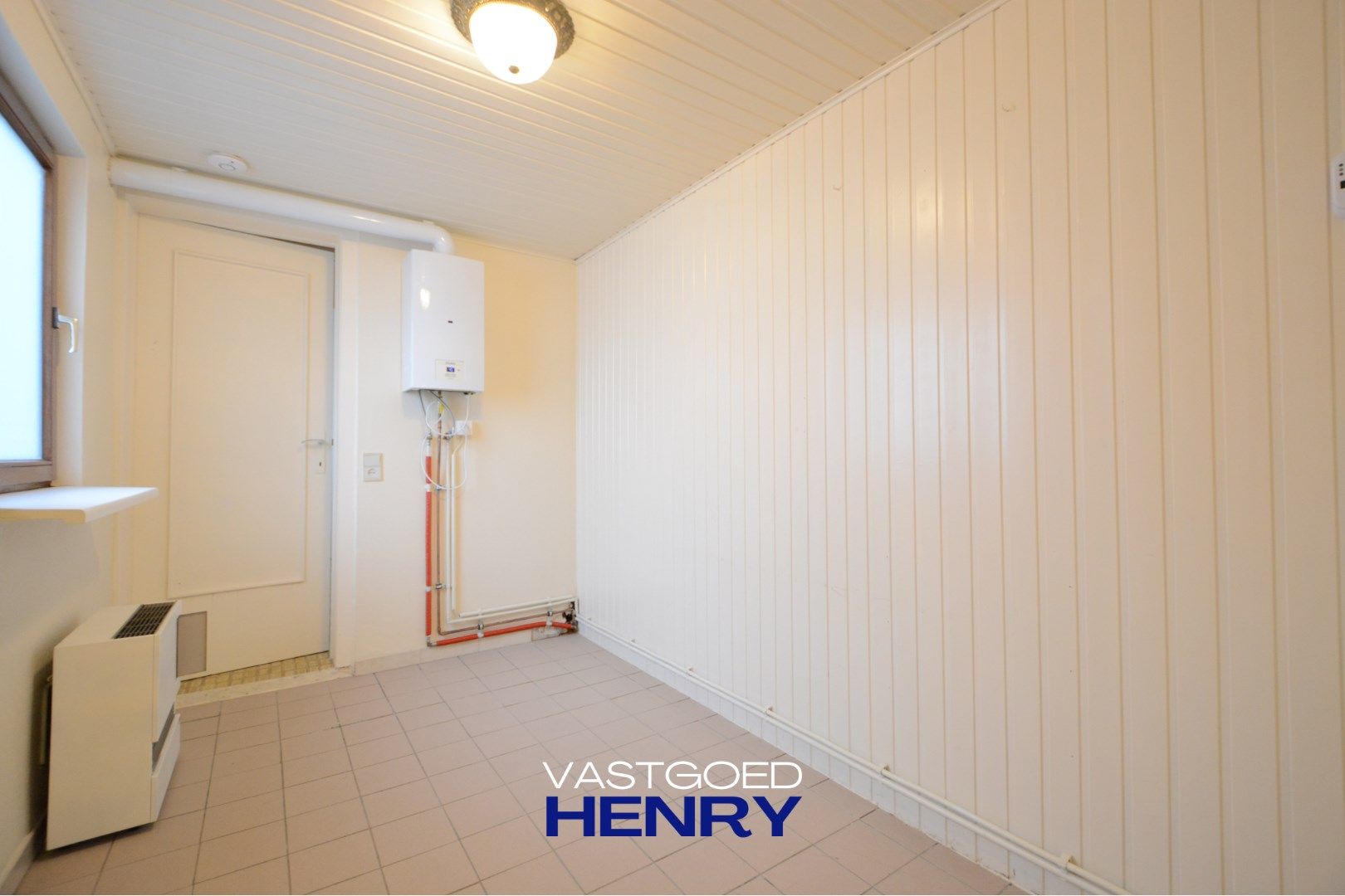 Gerenoveerde woning in hartje Adinkerke met garage! foto 19