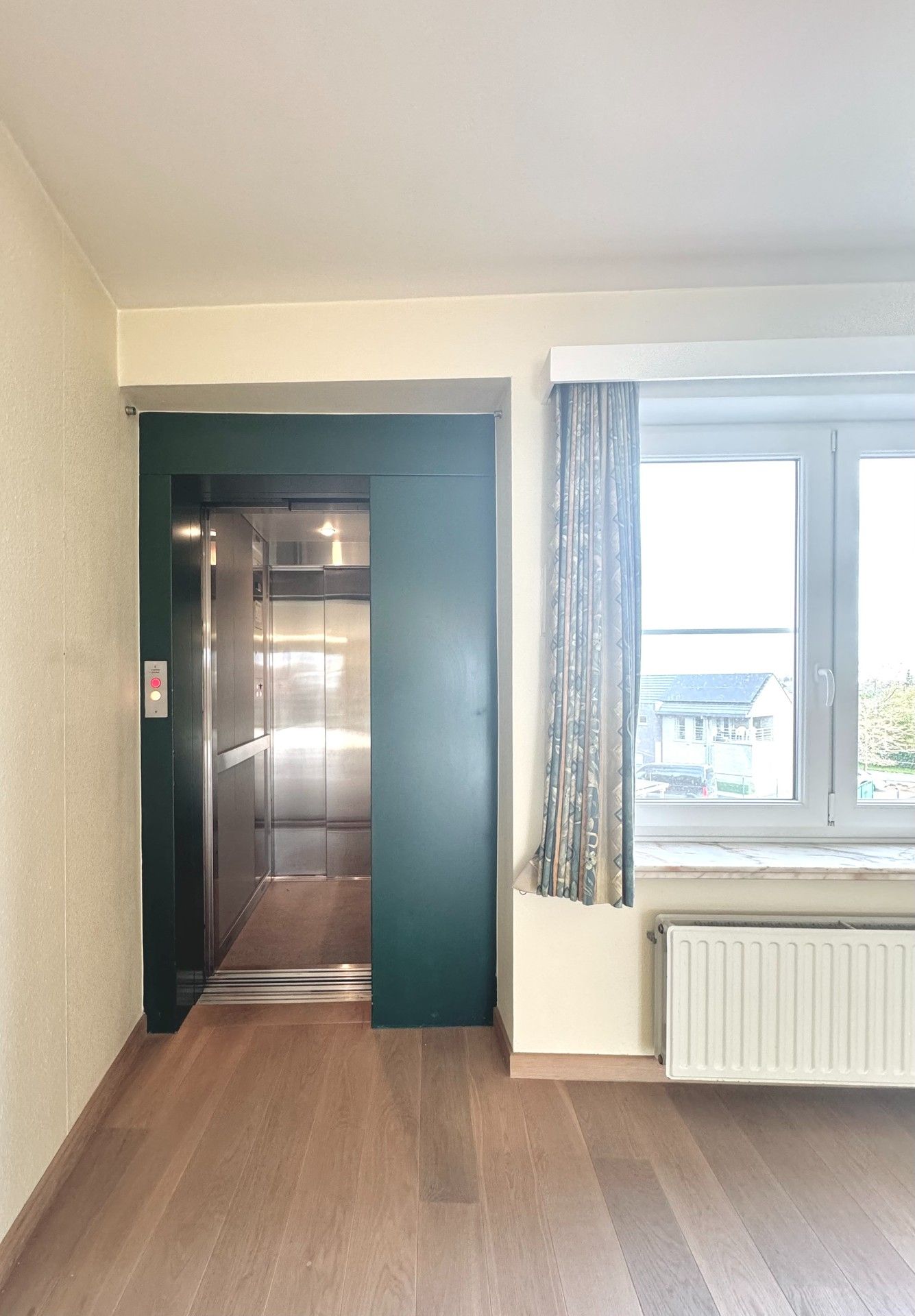 DUPLEX APPARTEMENT MET 3 SLPKS, TERRAS & GARAGE foto 6