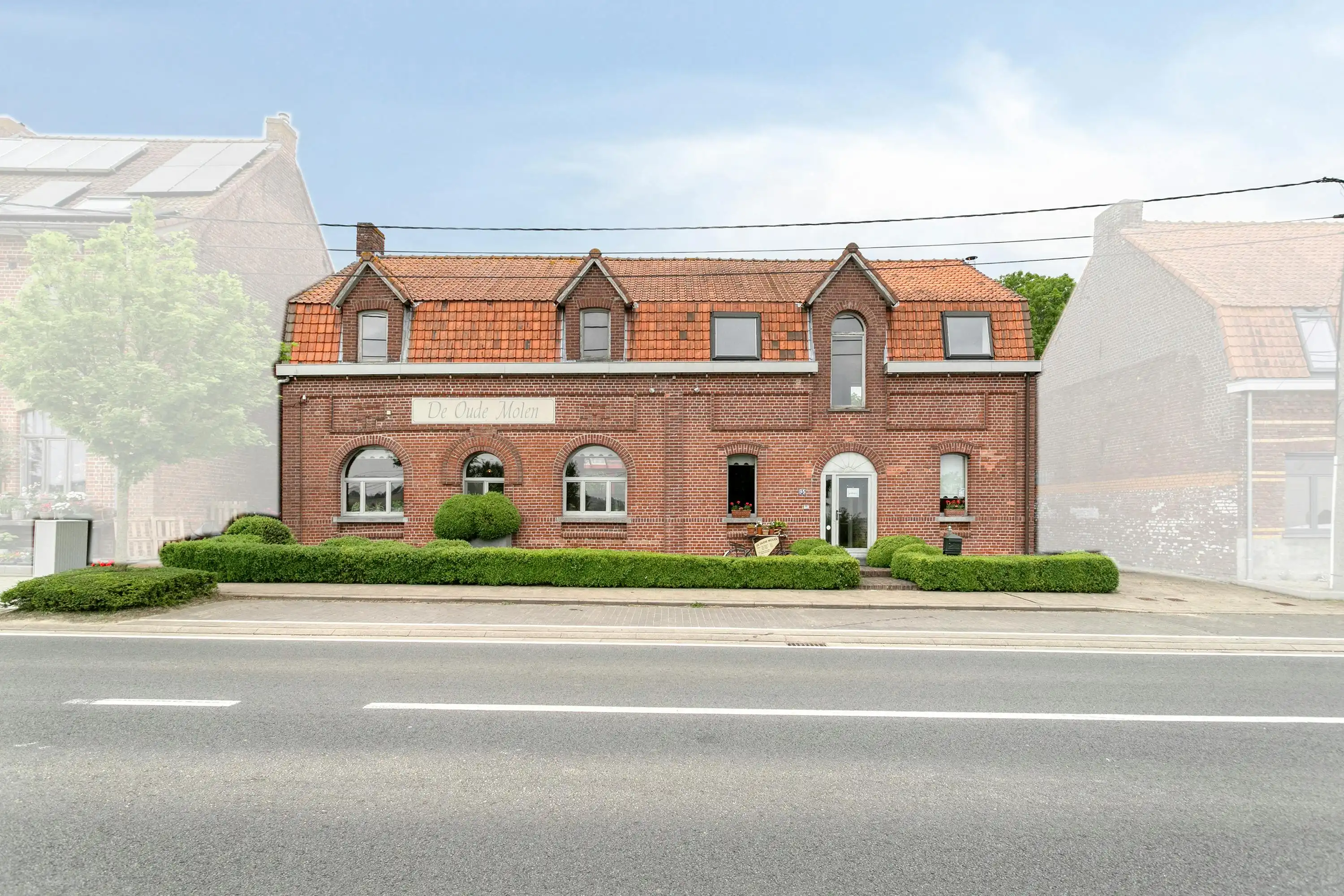 Horecazaak met appartement in Heuvelland te koop foto 2