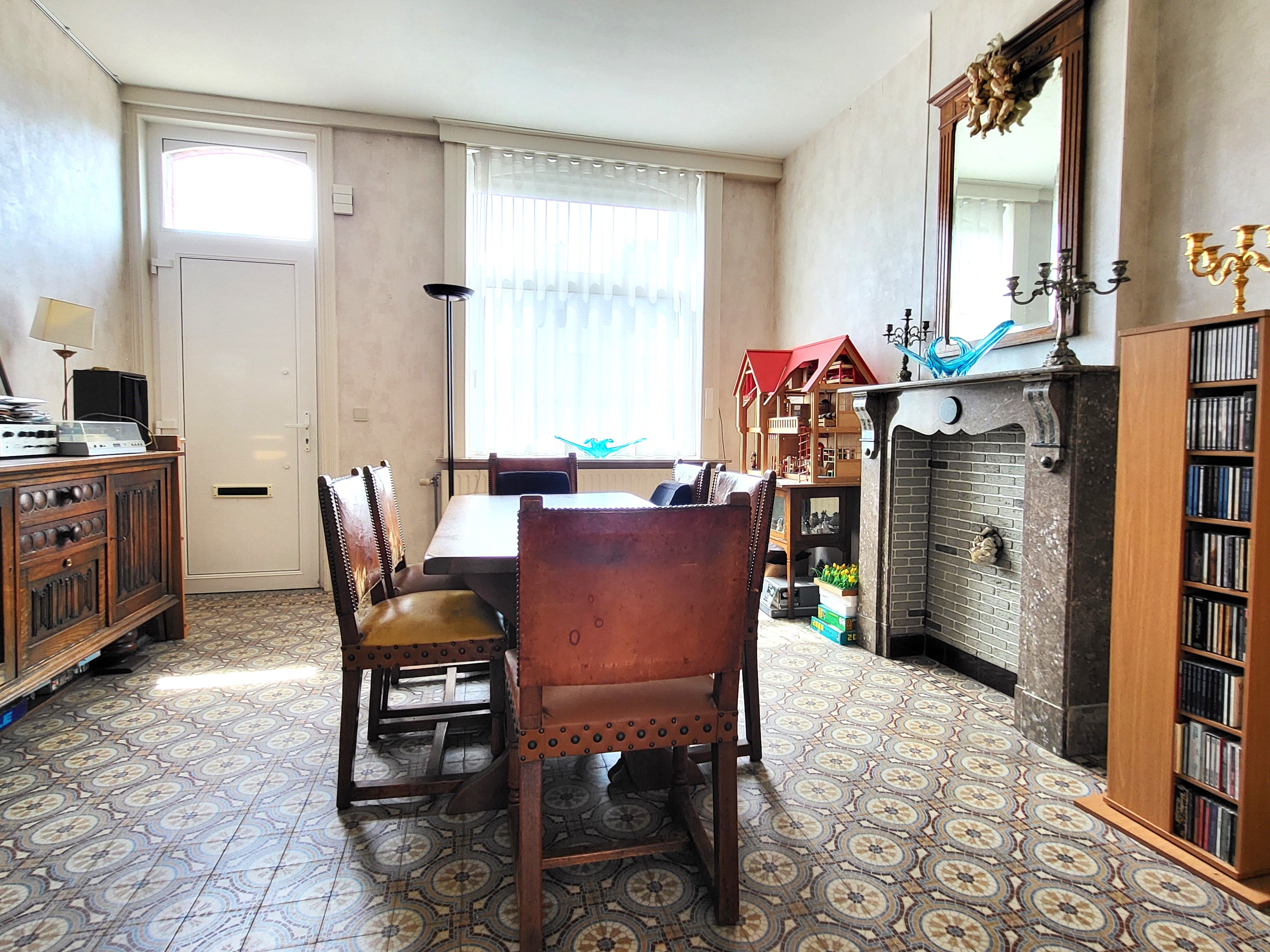 Prachtig dorpswoning / hoeve op 1246m² met stallingen en aanpalend bouwgrond.  foto 13