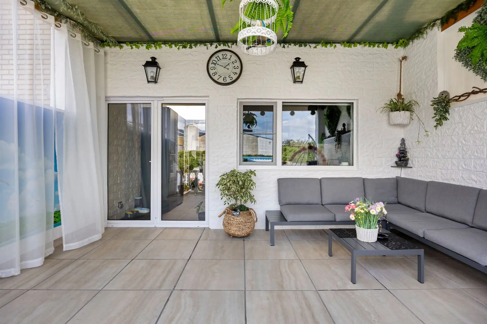 Instapklare woning met 3 (mog. 4) slaapkamers en tuin.  foto 22
