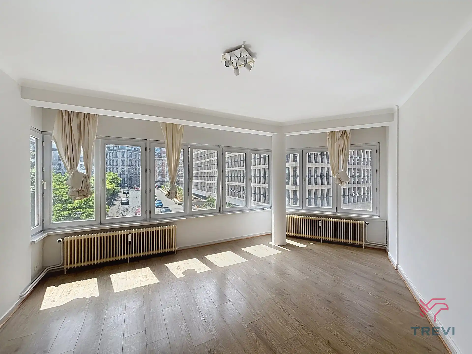 TROONWIJK - Mooi appartement met 2 slpk, recent gerenoveerd foto {{pictureIndex}}
