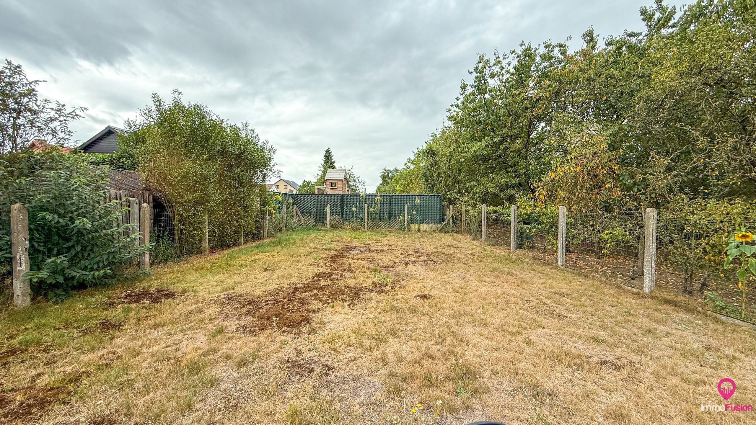 Te vernieuwen woning met 4 slaapkamers en zonnige tuin! foto 30