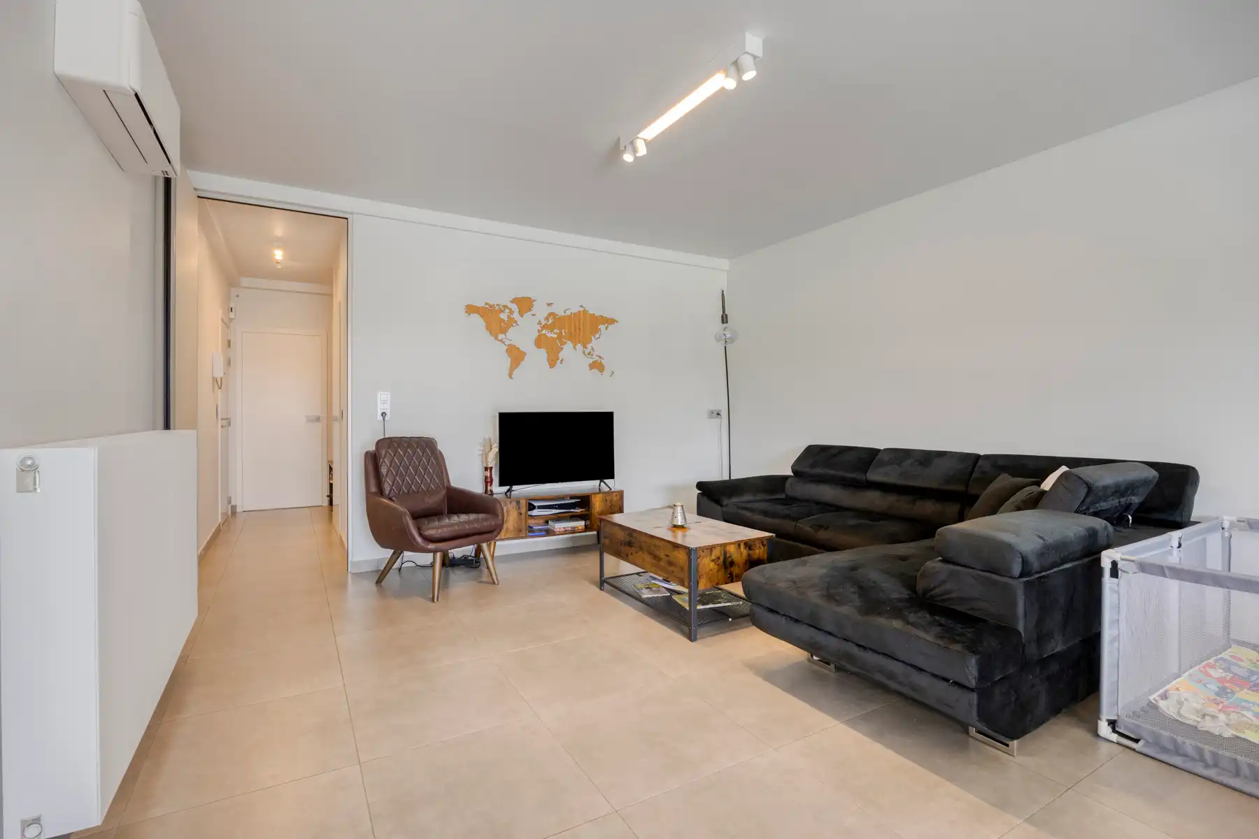 Modern en energiezuinig gelijkvloers appartement vlabij centrum foto 7