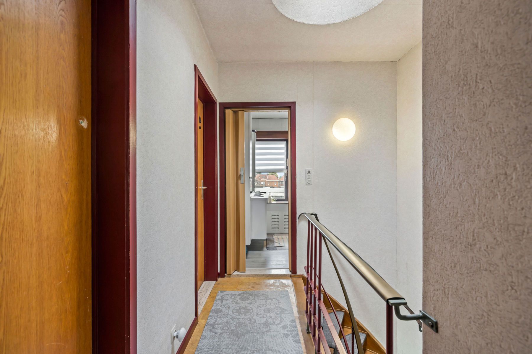 Charmante bel-etage met tuin & garage in hartje Sint-Niklaas foto 17
