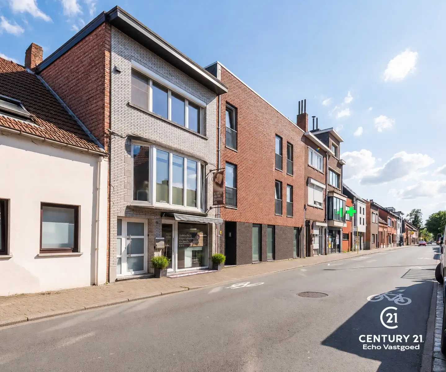 Instapklaar, energiezuinig wonen mét handelsruimte en garage foto 2