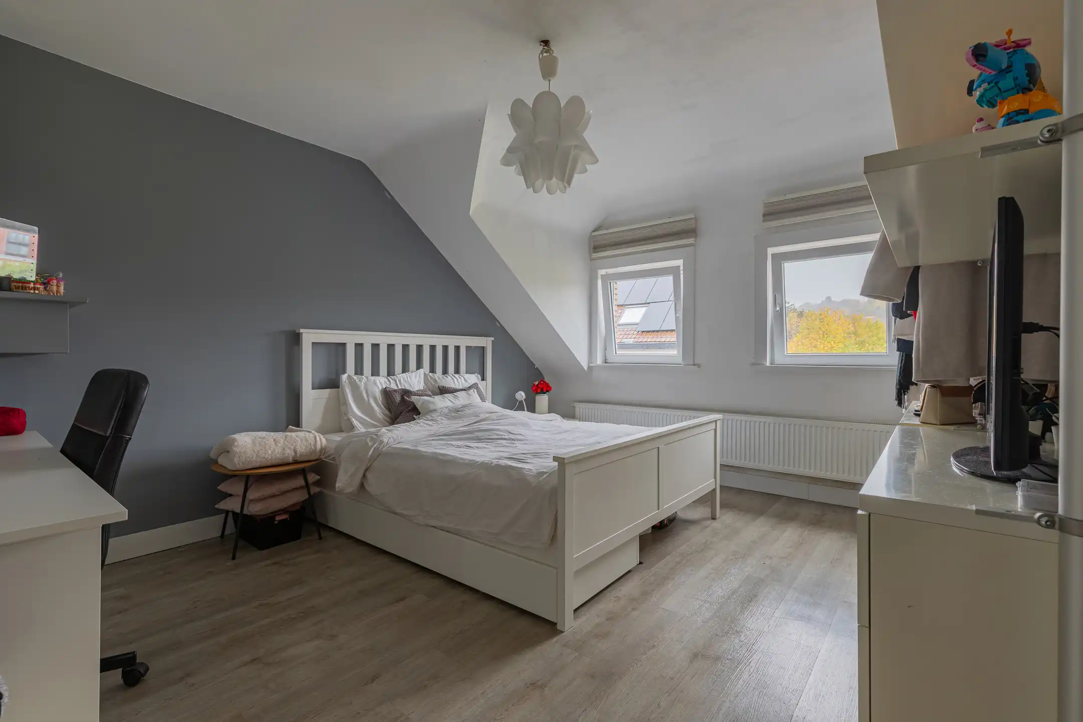 RONSE - Charmante gezinswoning met 4 slaapkamers en tuin foto 13