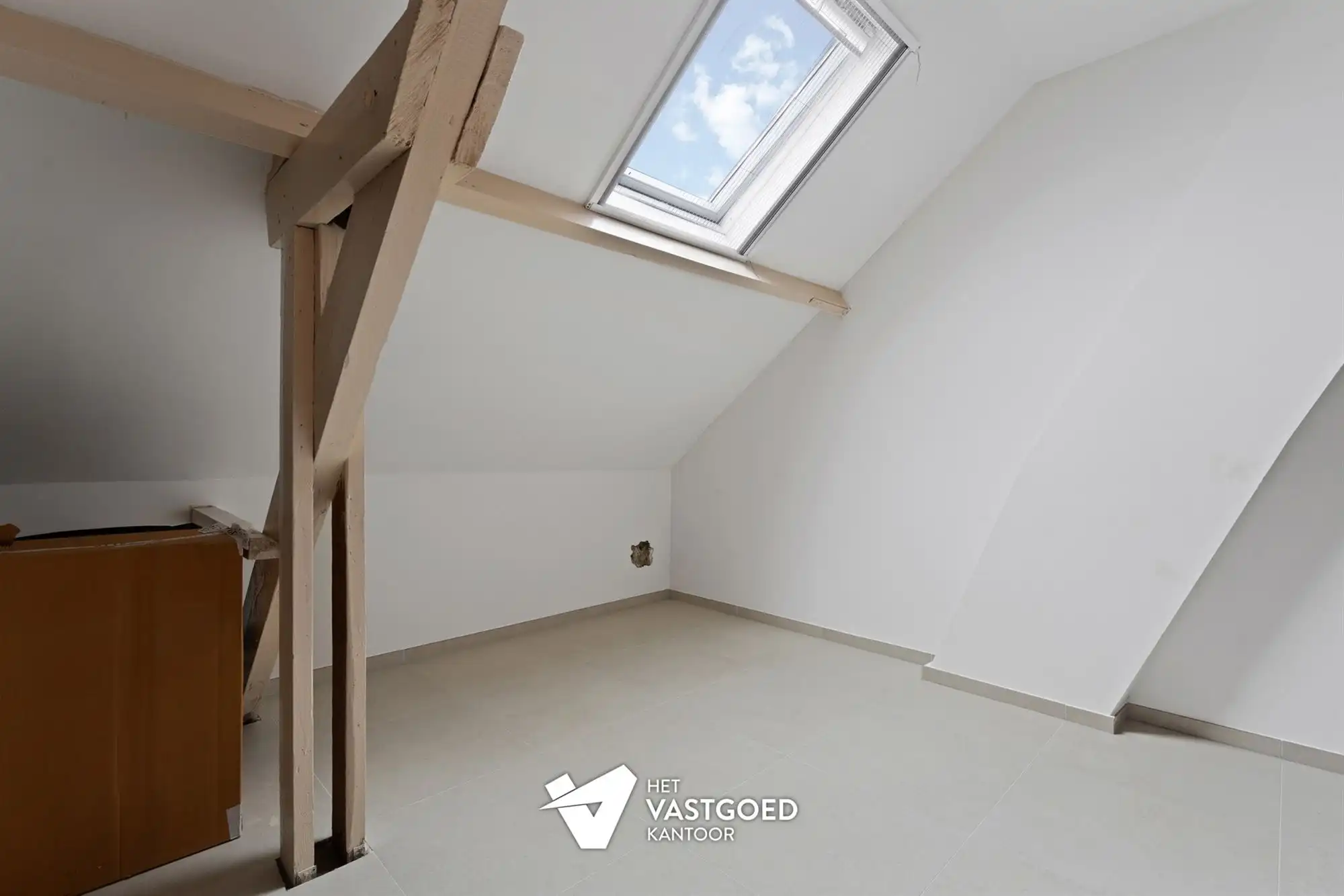 VOLLEDIG GERENOVEERDE WONING MET 4 SLAAPKAMERS EN TUIN MET ACHTERLIGGENDE BOUWGROND TE SCHAFFEN foto 21