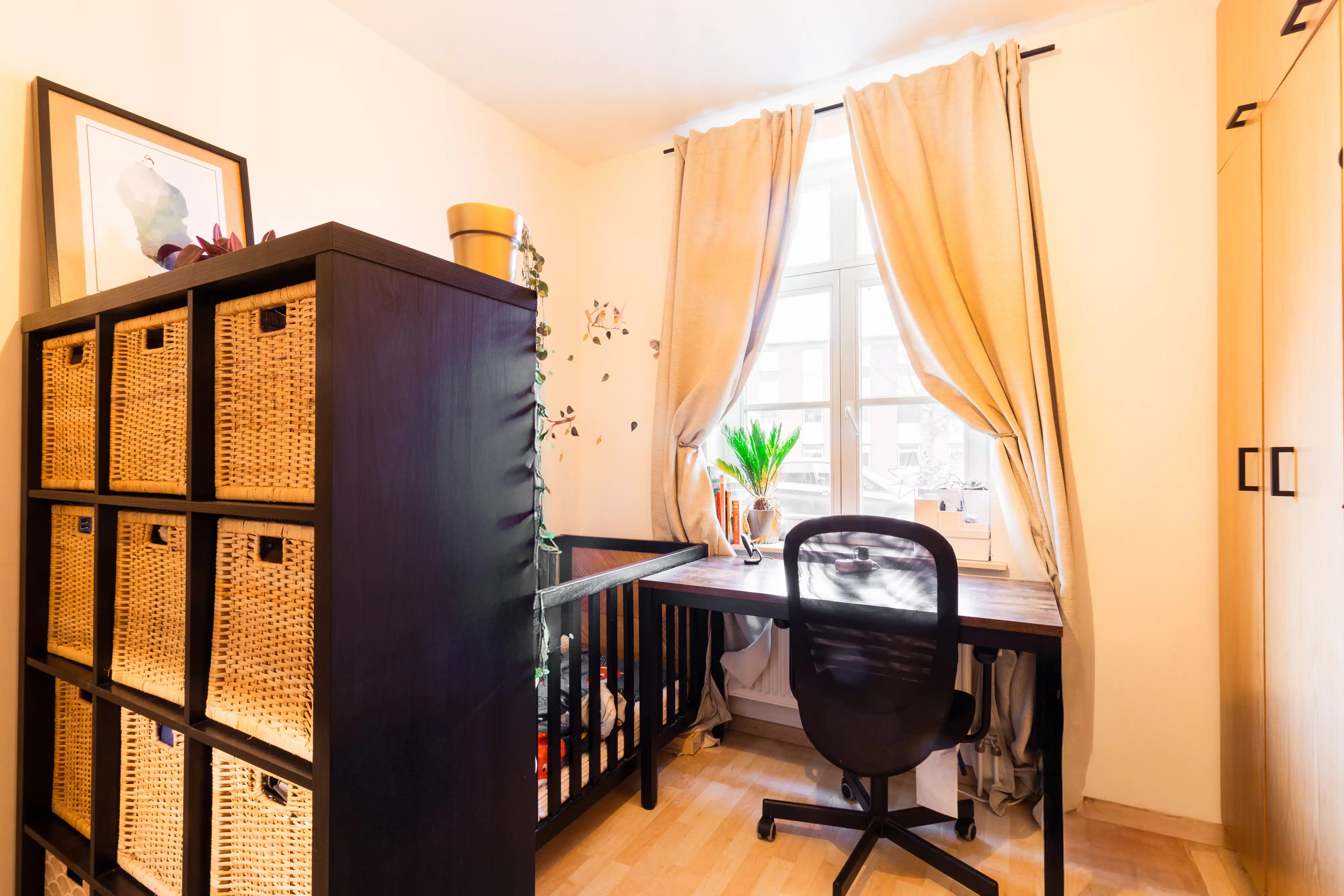 Gelijkvloers appartement met grote tuin en garage foto 13