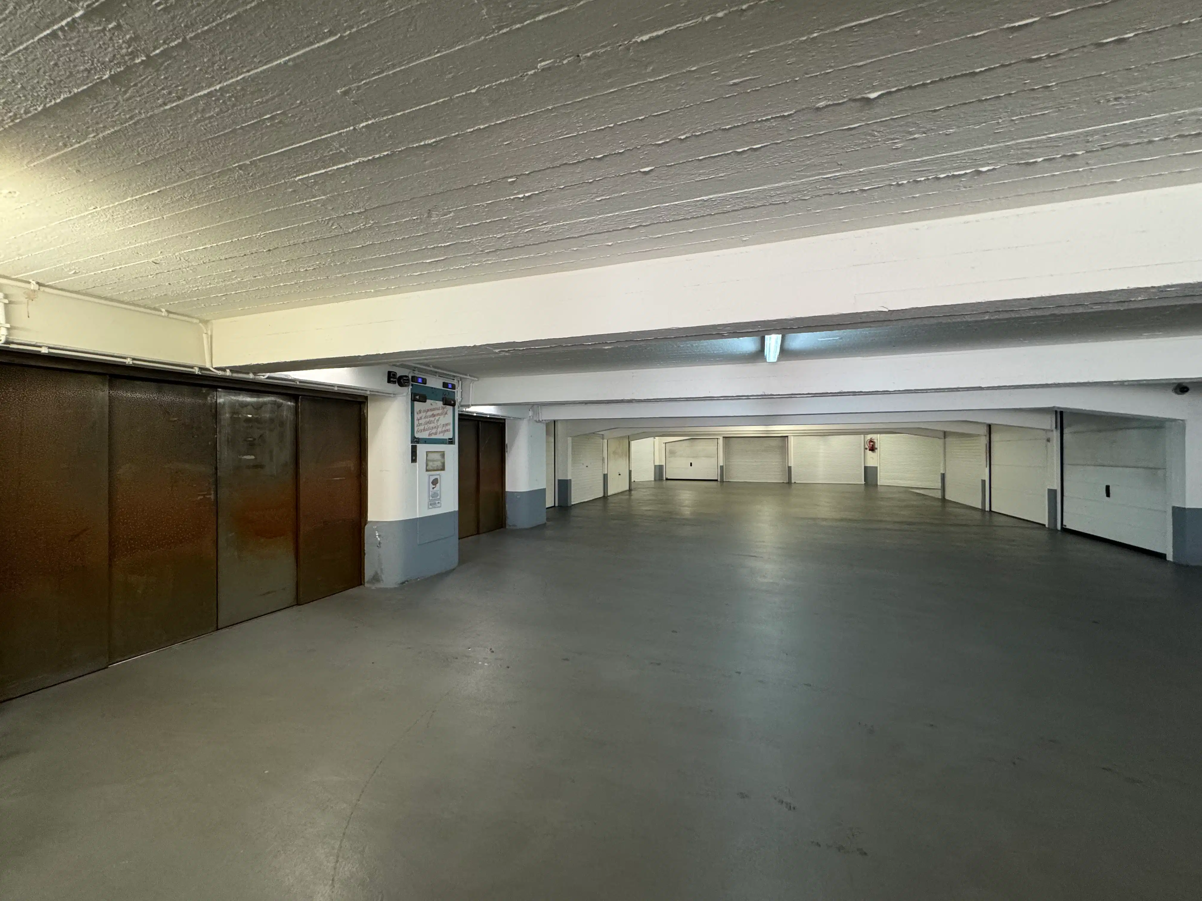 Garagebox nr.73 - Parking Ritz foto 19