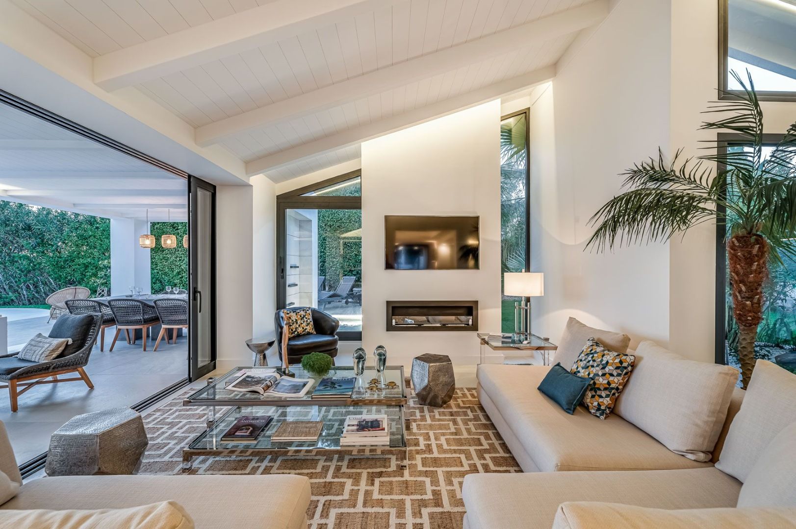 ZELDZAME EIGENTIJDSE VILLA IN IBIZA-STIJL IN NAGUELES foto 25