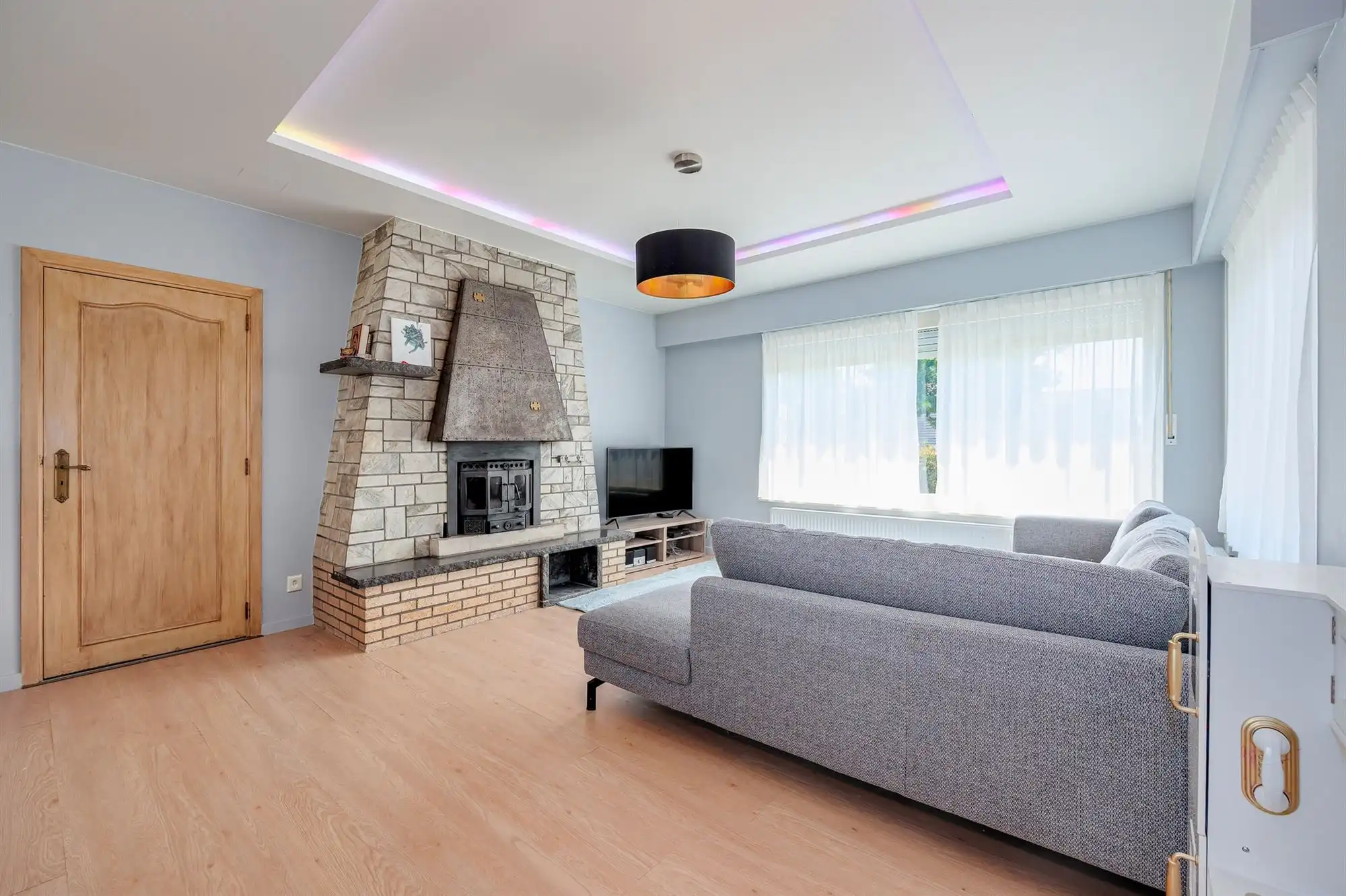 Instapklare villa met 3 slaapkamers, ruime tuin en voldoende parking op gunstige locatie! foto 6