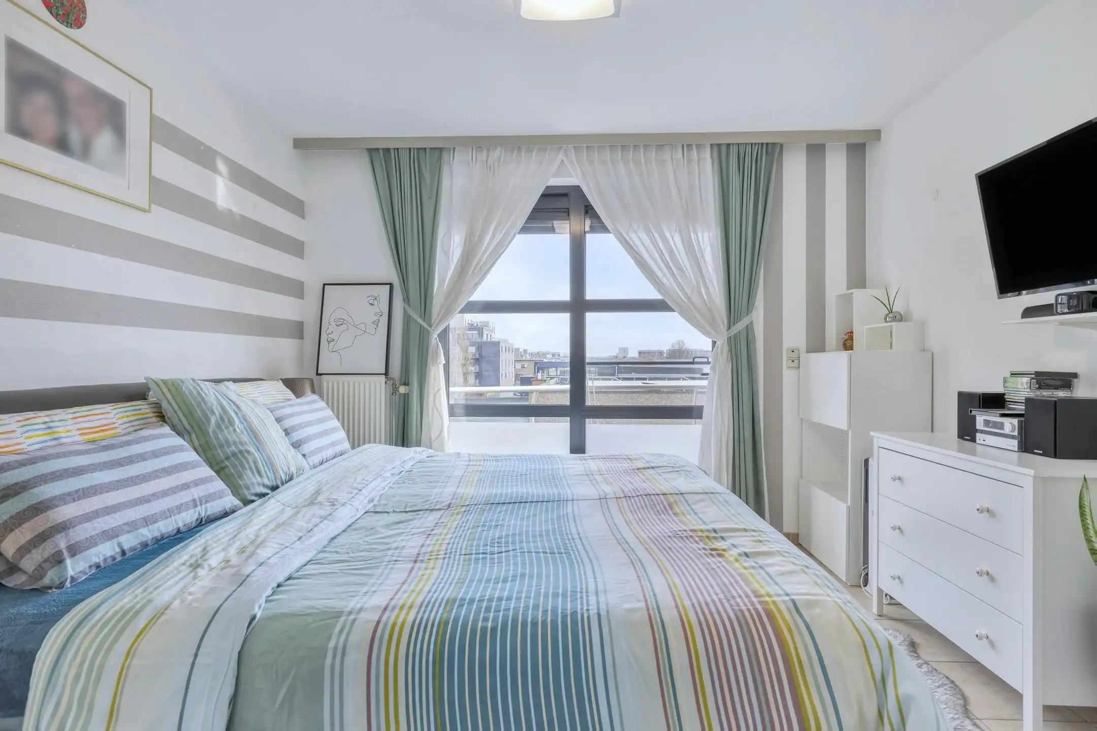 Appartement met 2 terrassen en garage te koop in Wilrijk foto 13