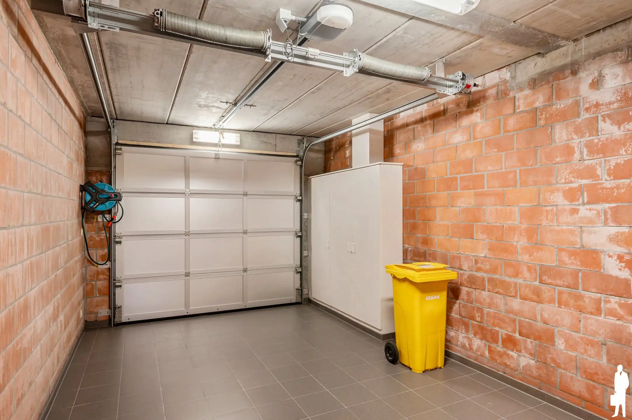 Goed onderhouden woning met 5 slaapkamers, 2 badkamers en een tuin centraal gelegen in Stabroek foto 26