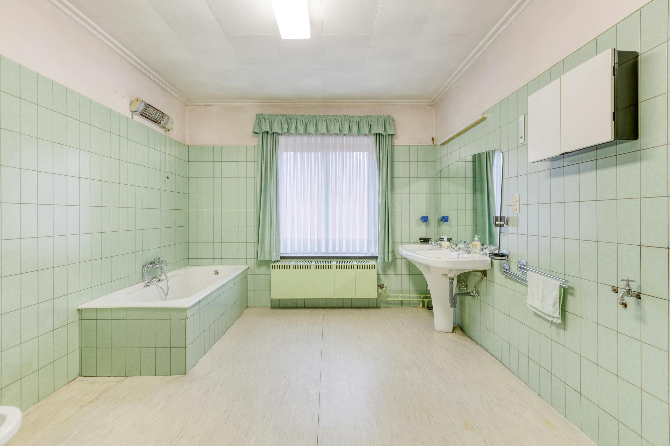 Riante woning met ontwikkelingspotentieel in Eisden te koop foto 20