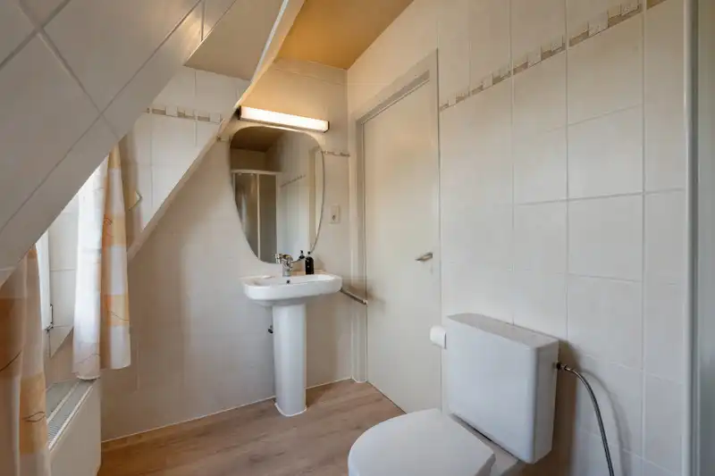 Stijlvolle woning met 3 slaapkamers en zalige tuin foto 24
