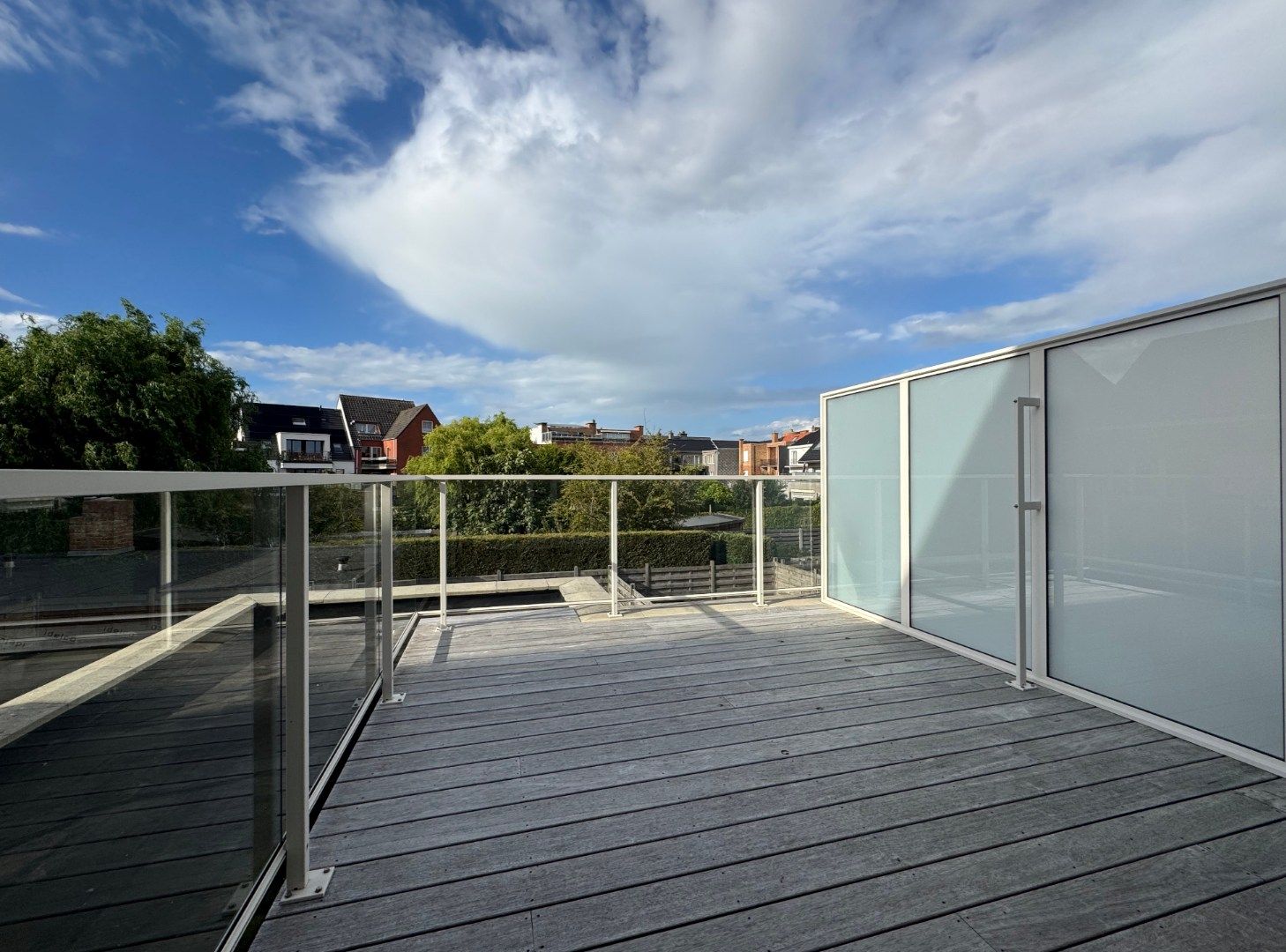 Zonnig & instapklaar duplex appartement in hartje De Haan foto 2