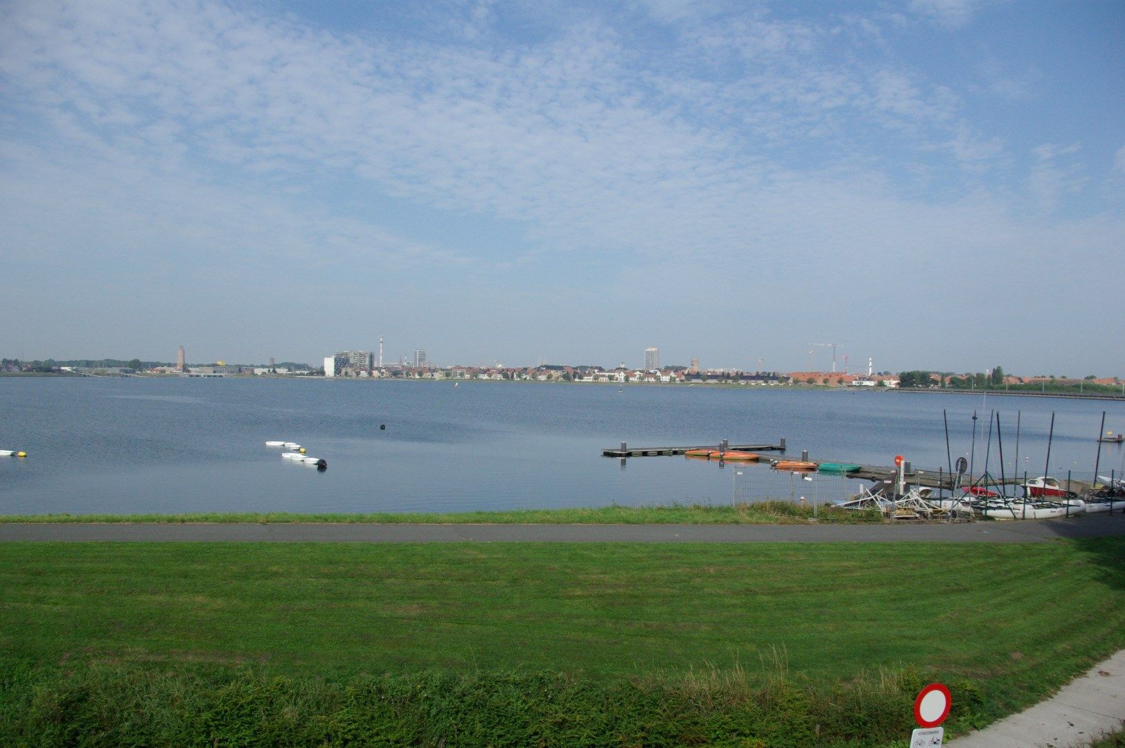 Topappartement op unieke locatie met prachtig zicht over de Spuikom! foto 7