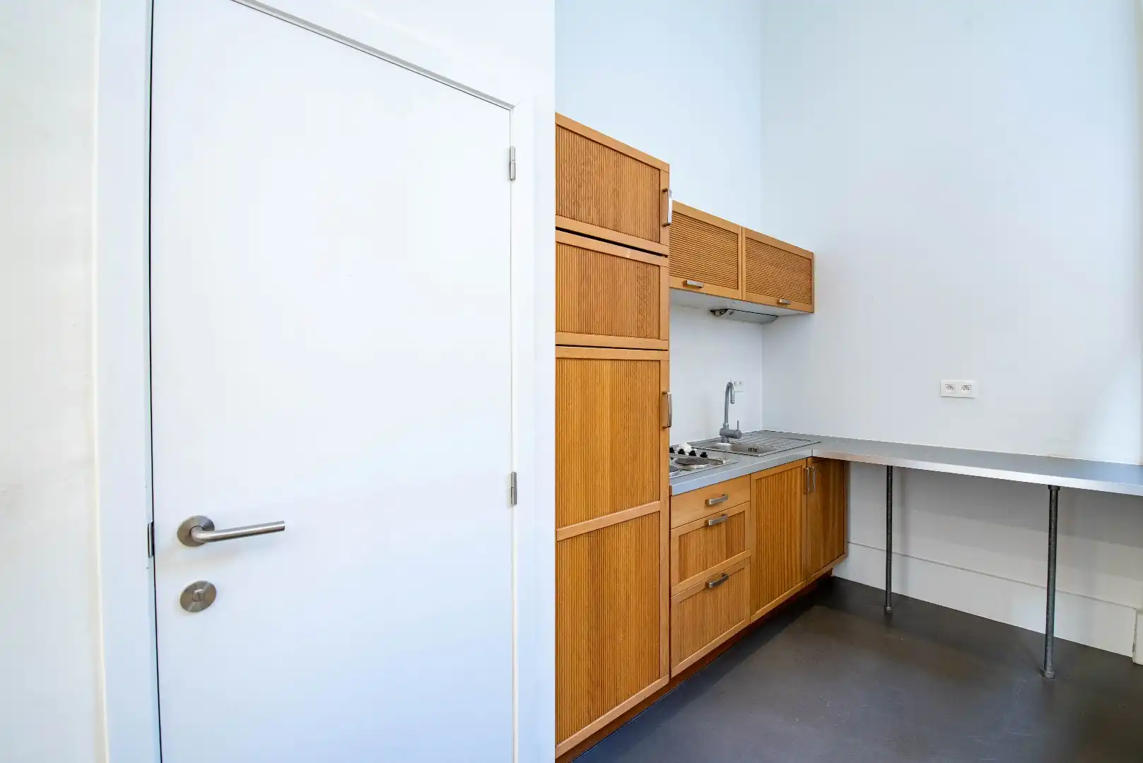 Kipdorp 23 - Veelzijdig kantoor/showroom met parking foto 7