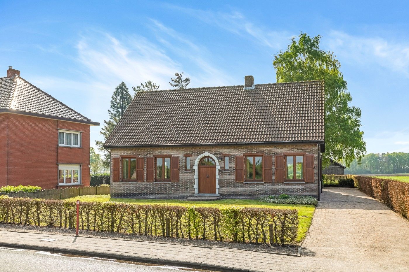 Landelijke, vrijstaande woning met 3 slpk., garage, schuur en zuid-tuin foto 39