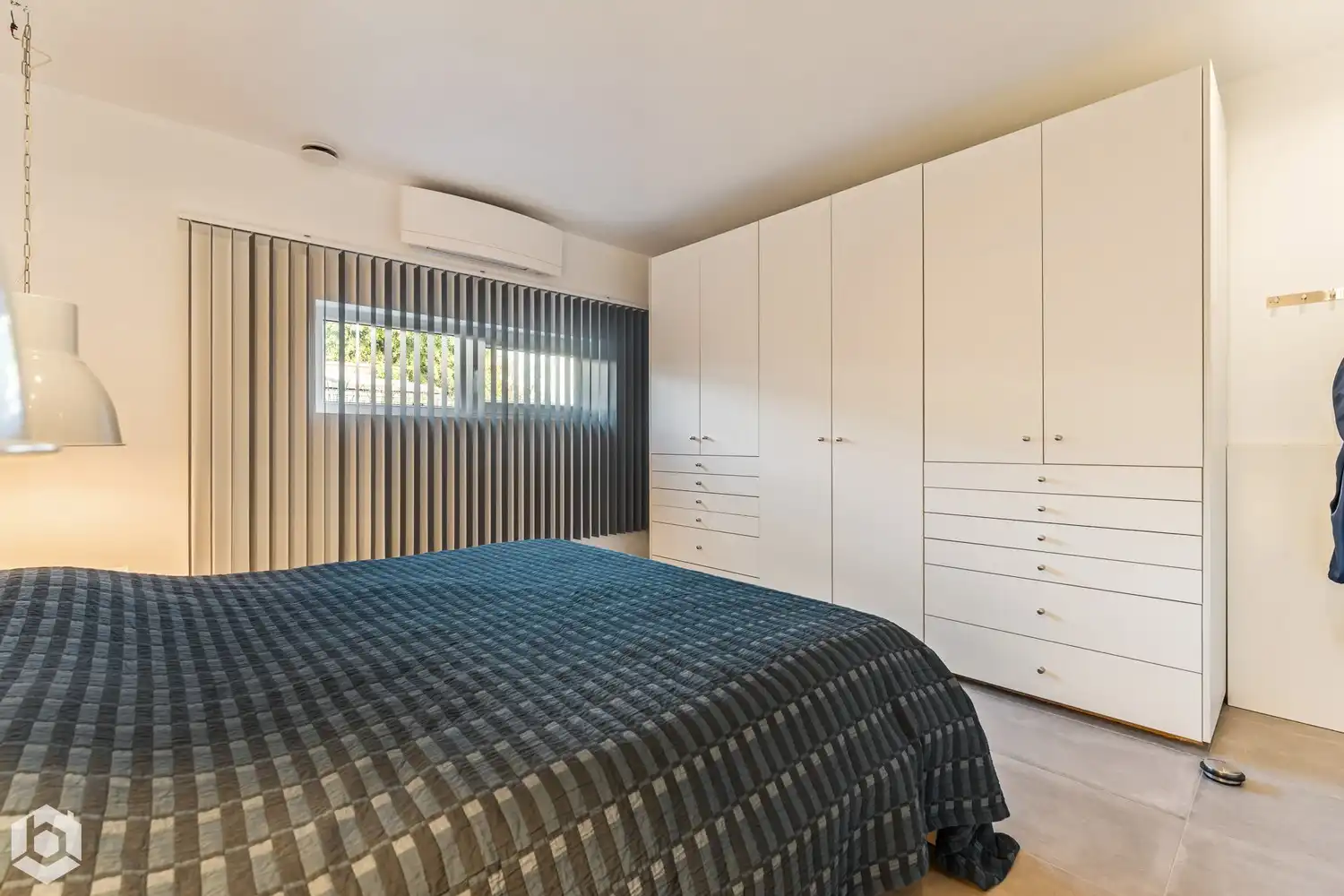 Volledige gerenoveerde woning met 3/4 slpkrs en mooie tuin te Walem/Mechelen foto 5