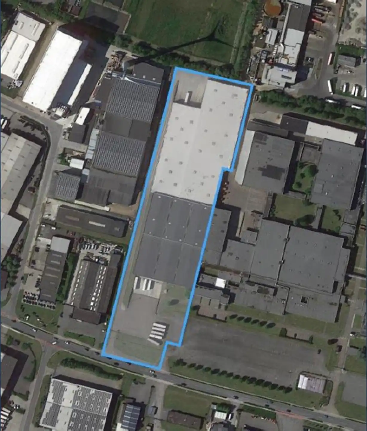 Uniek logistiek bedrijfsgebouw te huur 6.270m² foto 9