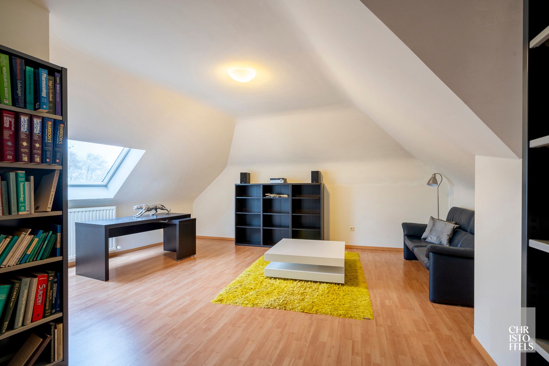 TE HUUR - Ruim én energiezuinig duplexappartement (191m²) in hartje Lanaken! foto 14