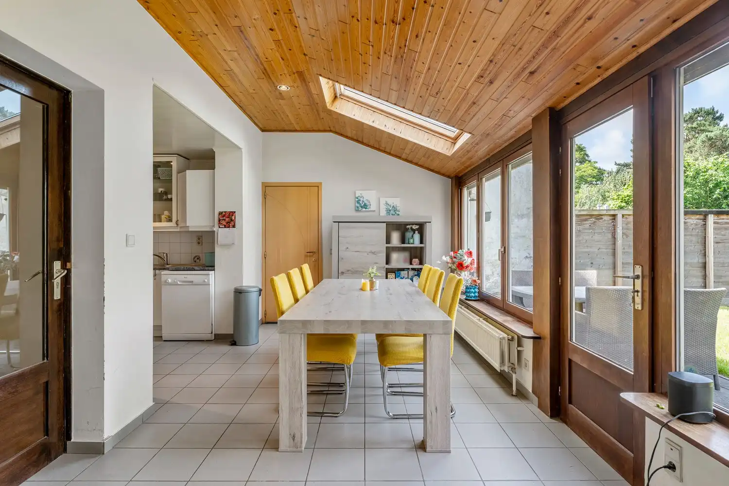 Ruime en lichtrijke woning met 4 slaapkamers, 2 garages, een kelder en een tuin te Oud-Heverlee! foto 8