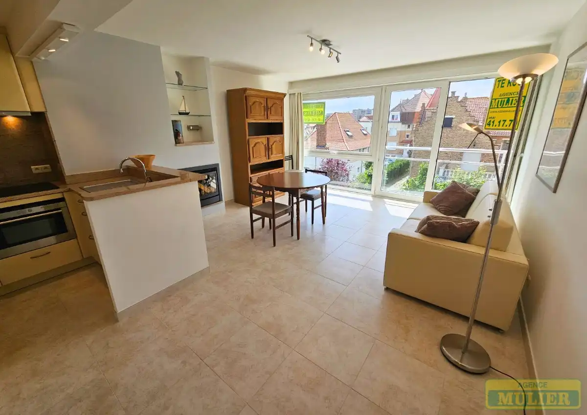 Appartement te koop foto {{pictureIndex}}