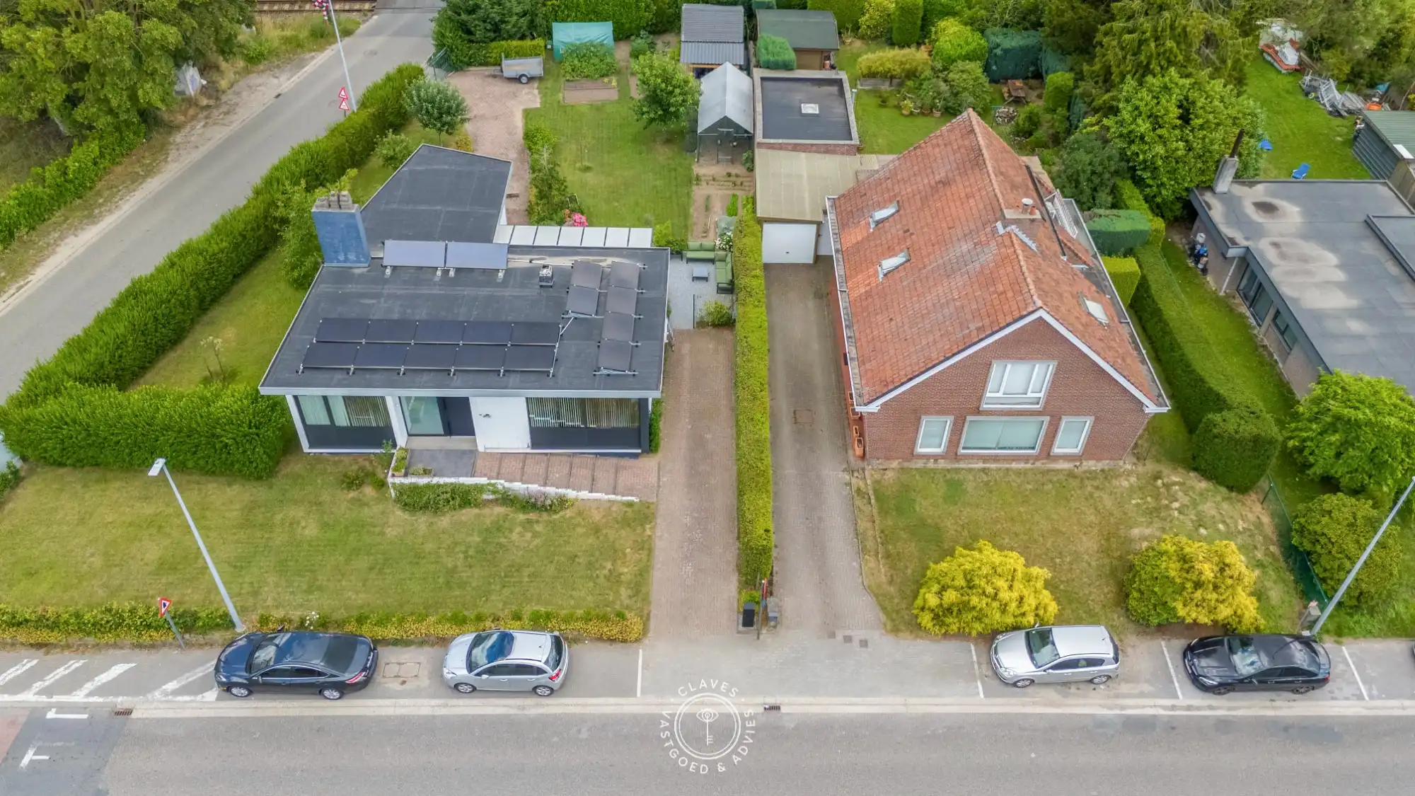 Zeer verzorgde bungalow foto {{pictureIndex}}