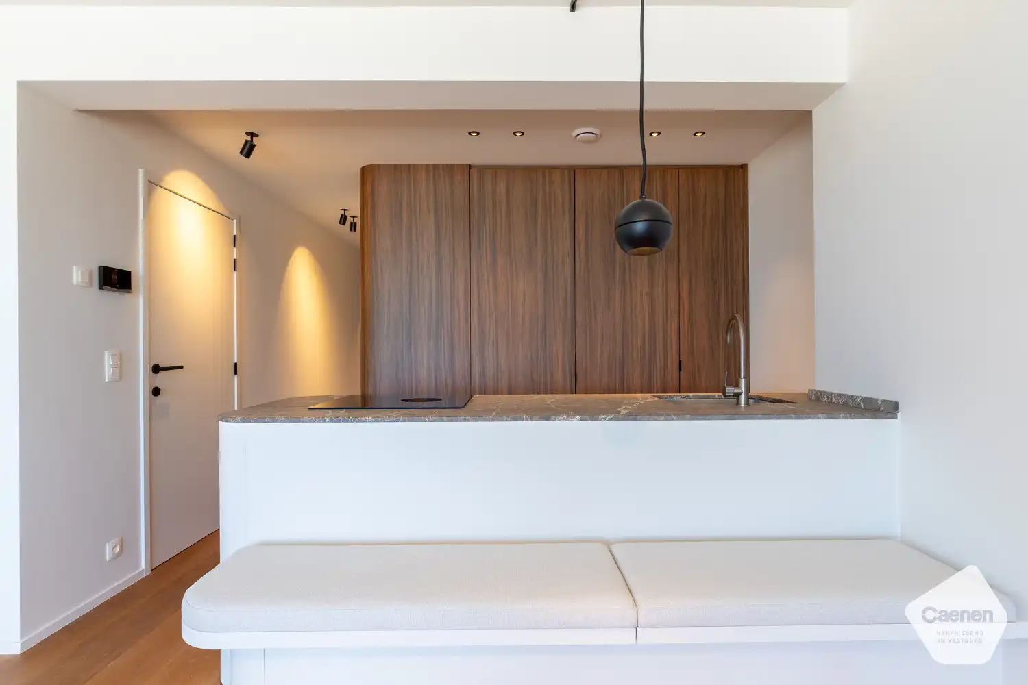 Luxueus twee-slaapkamerappartement op de Zeedijk van Koksijde foto 2