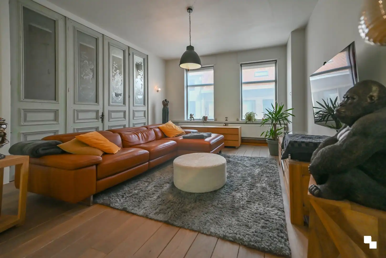 Ruime, volledig gerenoveerde woning met tuin nabij centrum Izegem foto 9