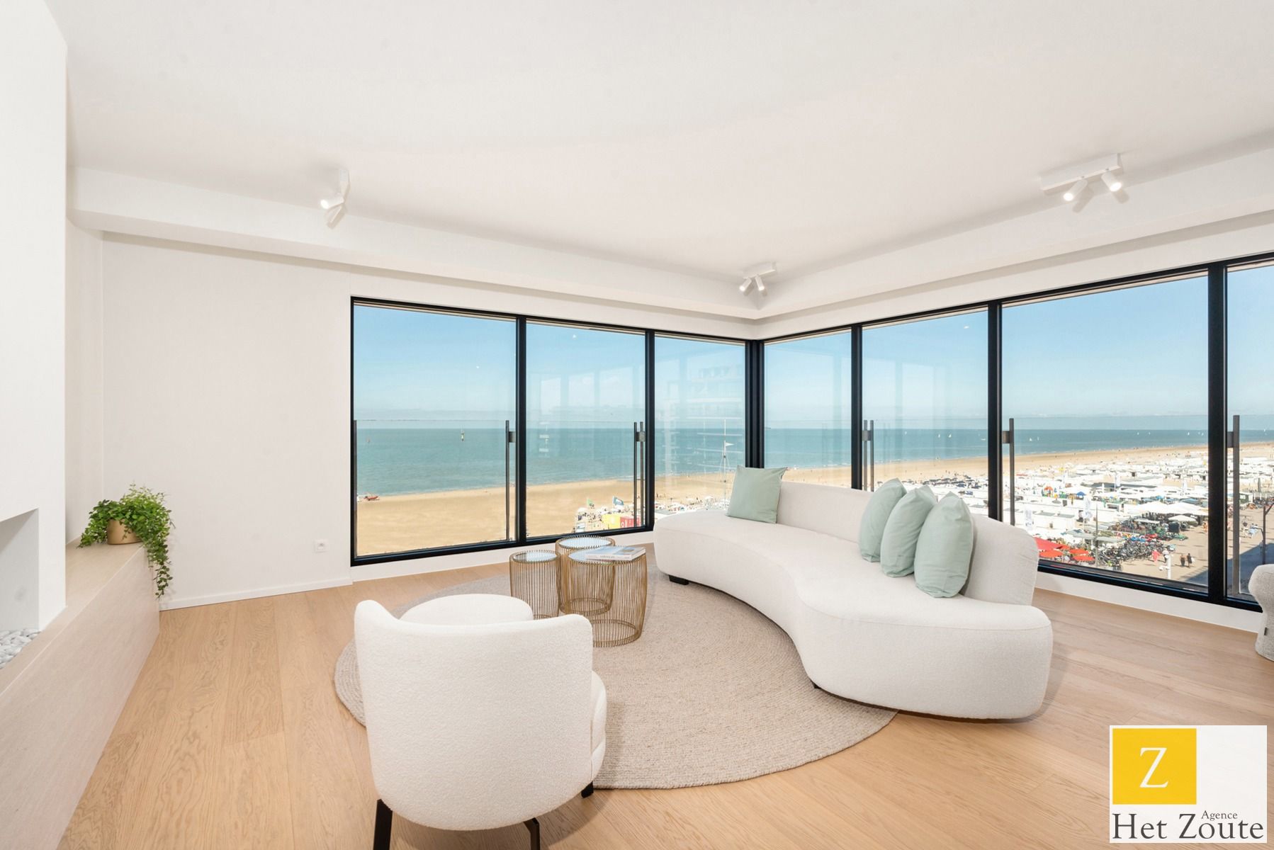 Exclusief appartement met panoramisch zeezicht te Knokke foto 3