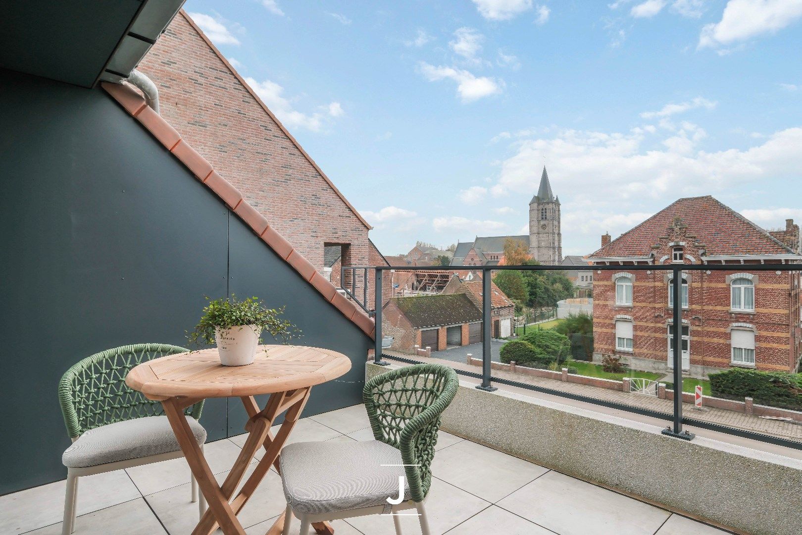 Kwalitatief, kleinschalig & duurzaam nieuwbouwappartement in hartje Celles foto {{pictureIndex}}