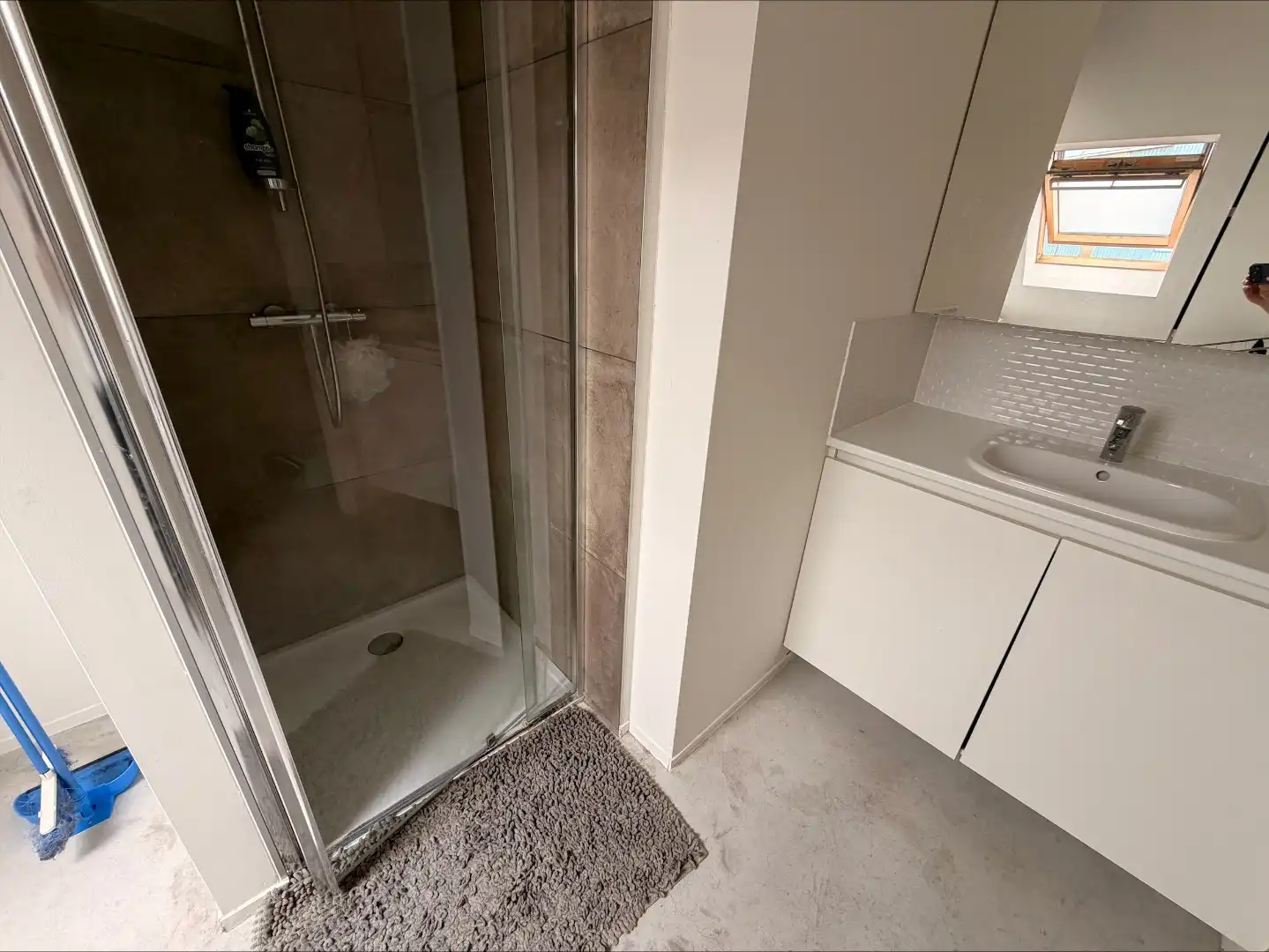 Modern appartement met 1 slaapkamer foto 4