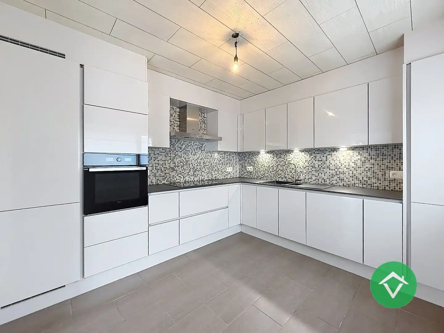 Instapklare woning met 3 slaapkamers en garage te Koekelare  foto 12