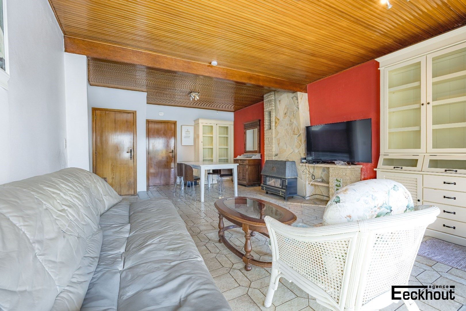 Knusse woning te Gistel met tuin, terras, garage en 3 slaapkamers foto 5