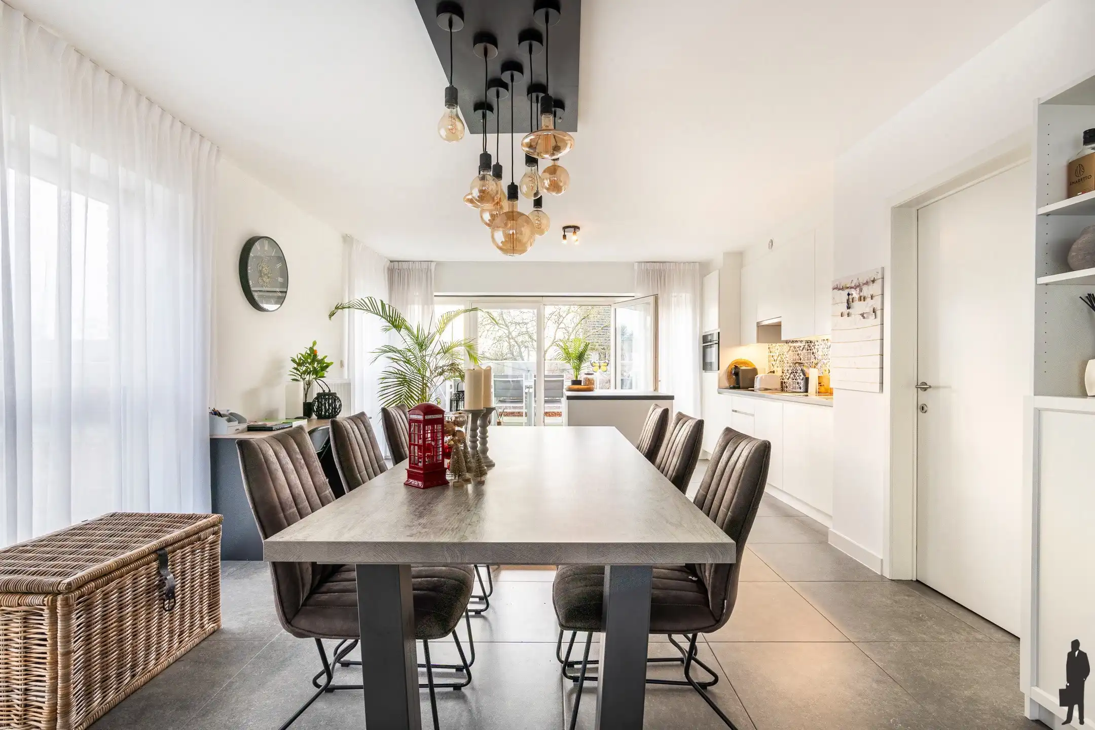 Ruim, lichtrijk duplex appartement met 3 slpk. op wandelafstand van het centrum foto 6