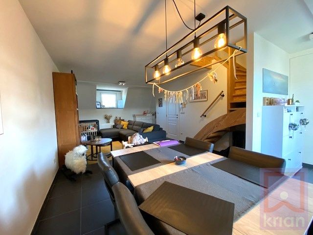 Keurig instapklaar duplex/dakappartement met 2slpk, terras, autostaanpl en berging nabij centrum Geel foto 5