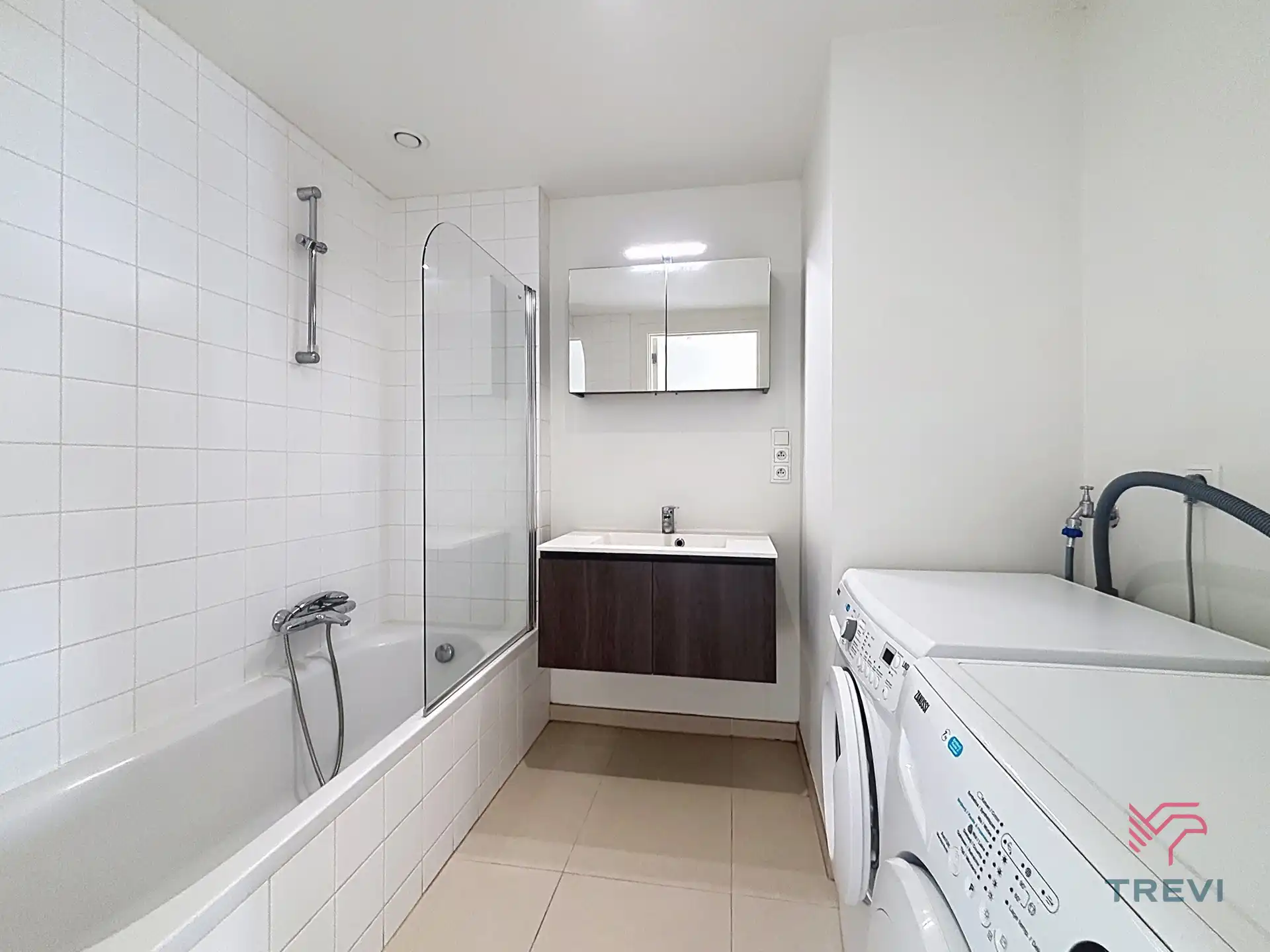 Mooi appartement met 1 slaapkamer + P foto 6