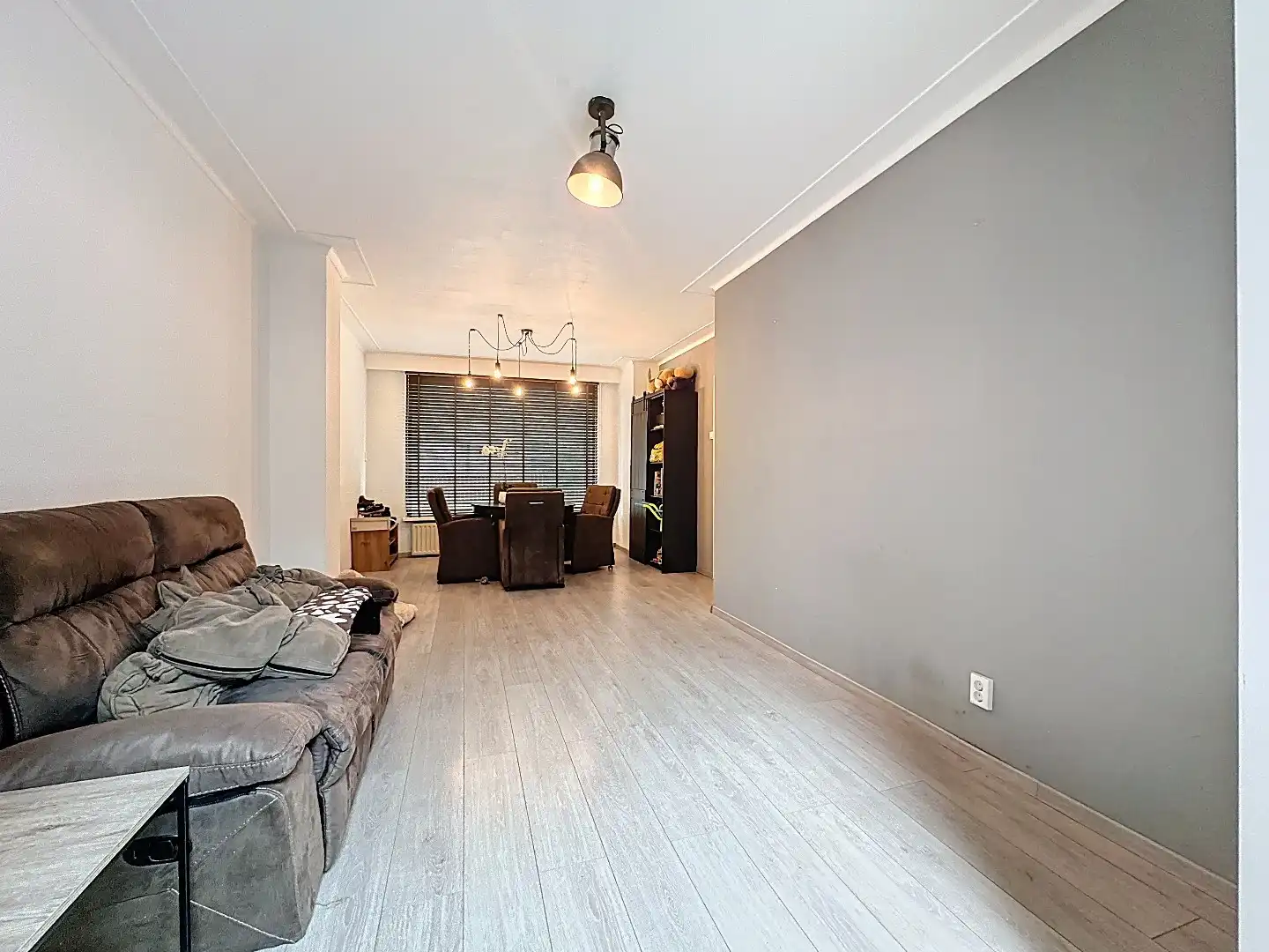 Gerenoveerde half vrijstaande woning met royale tuin en dubbele garage. foto 14