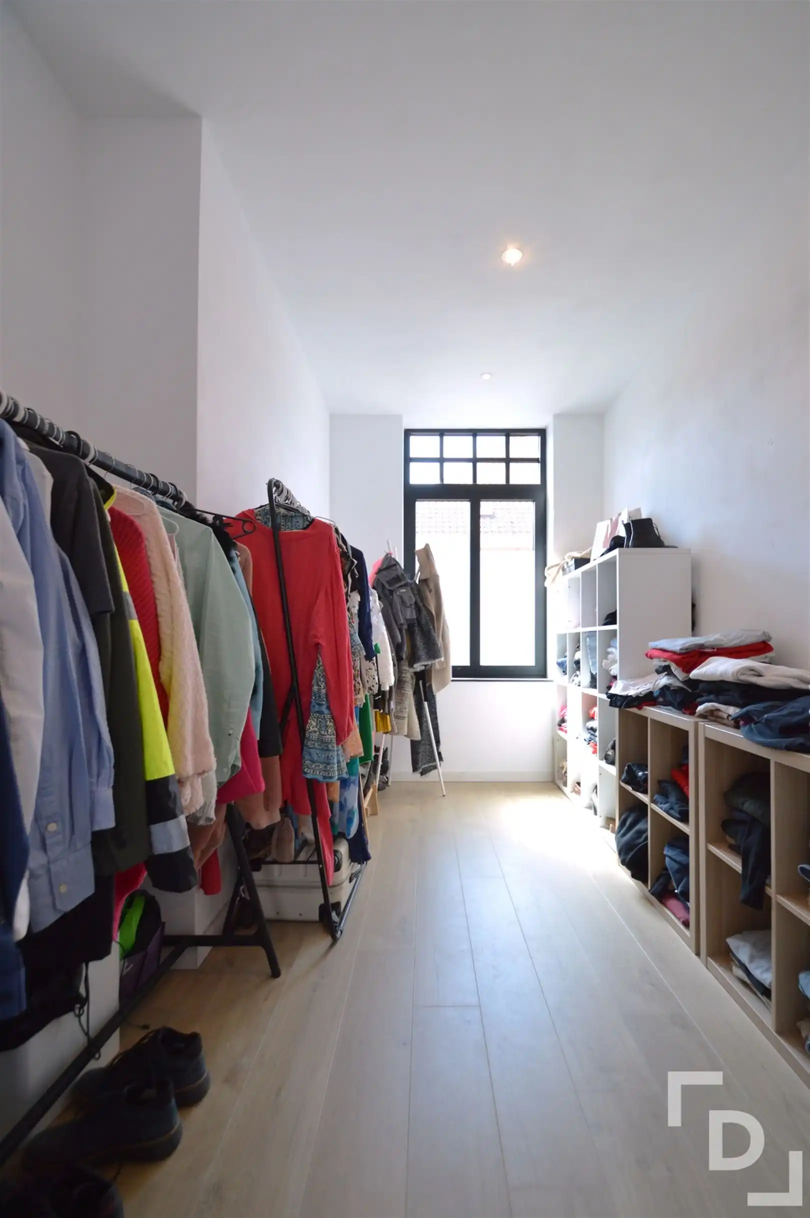 Volledig gerenoveerde, karaktervolle woning met tuin in Ieperse stadscentrum foto 15