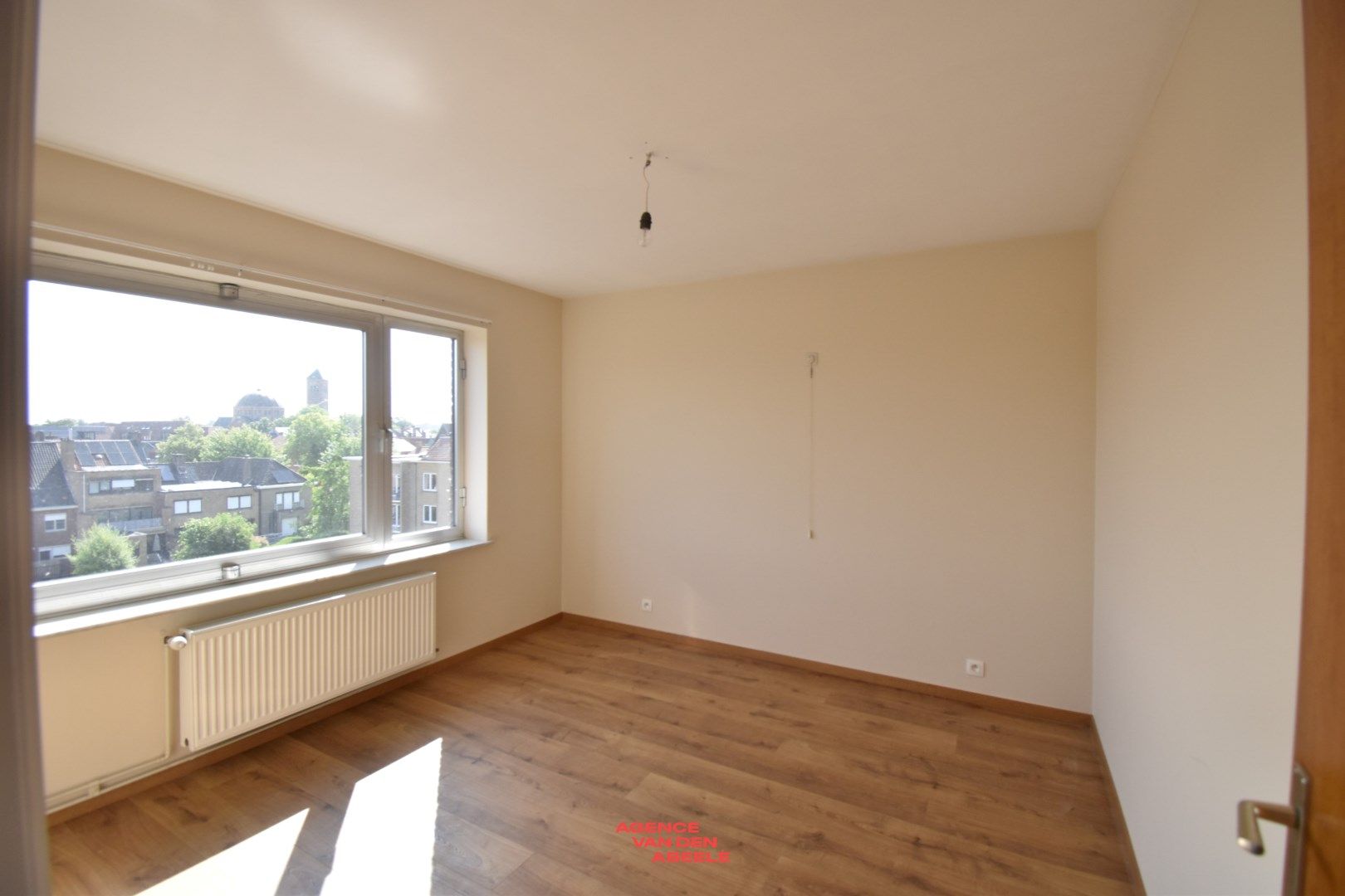 Appartement met 2 slaapkamers en garage te Christus Koning foto 8